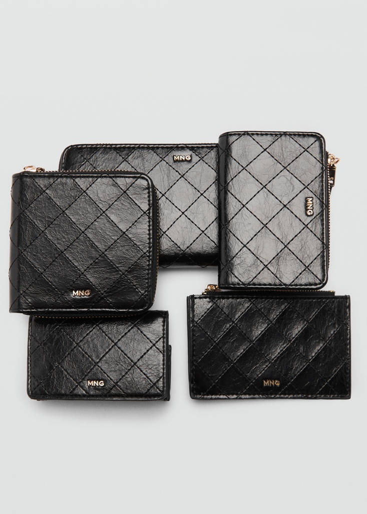Wallet with decorative stitching — Black