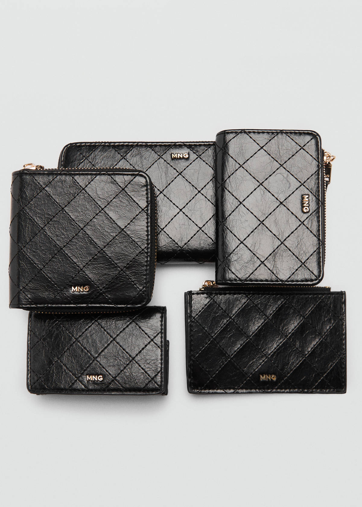 Wallet with decorative stitching — Black