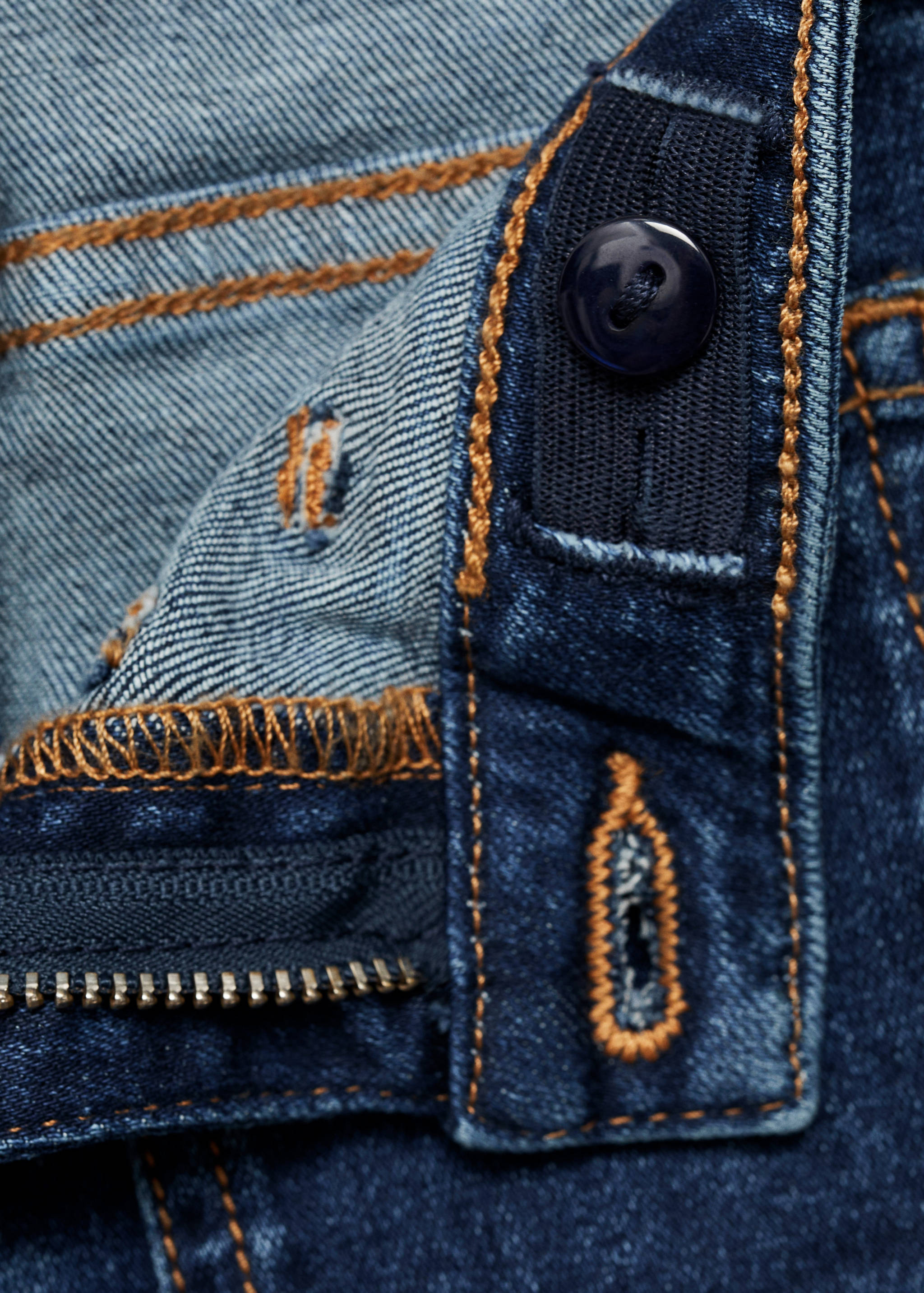 Flared jeans with pocket - Details of the article 8