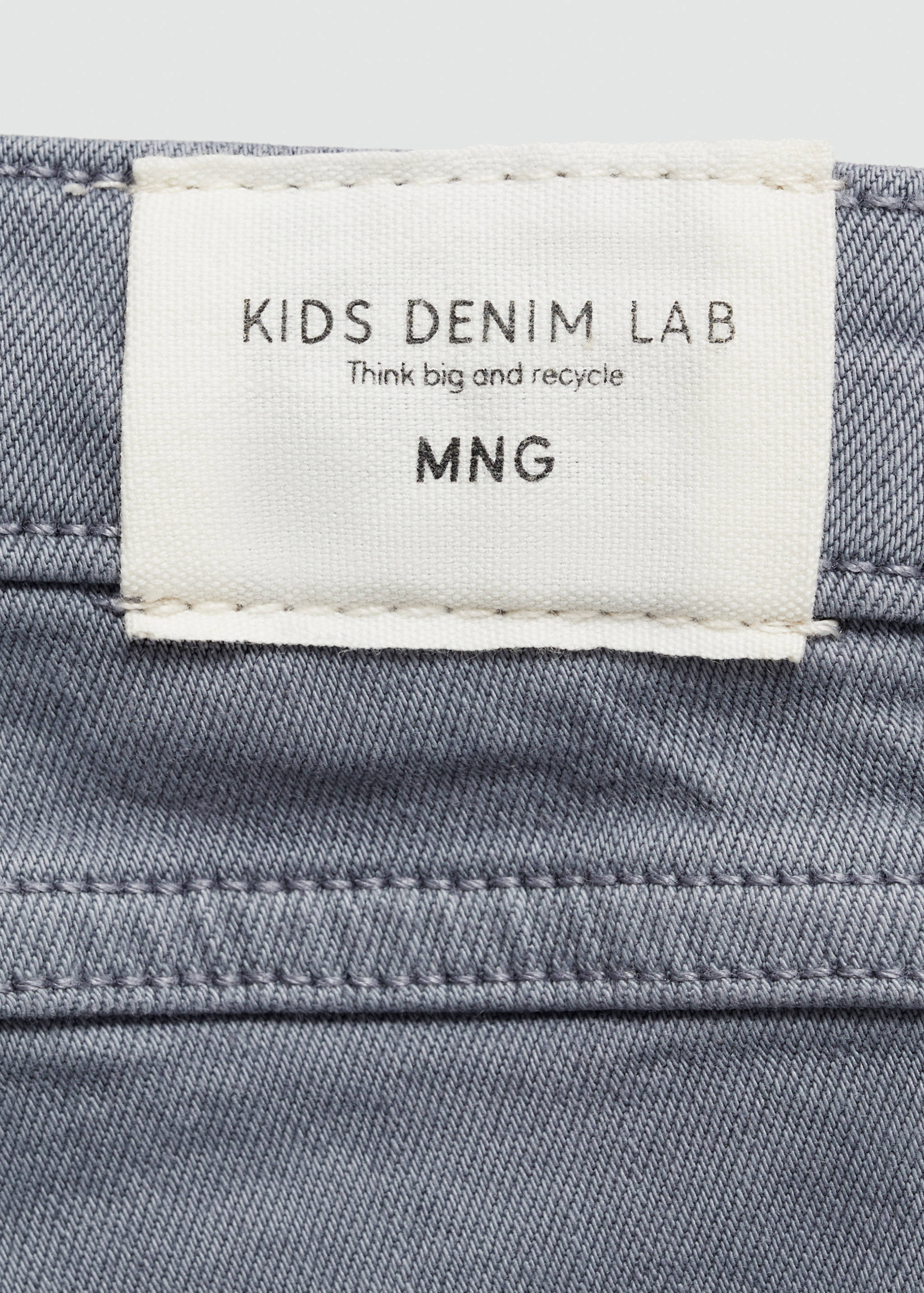 Flared jeans with pocket - Details of the article 8