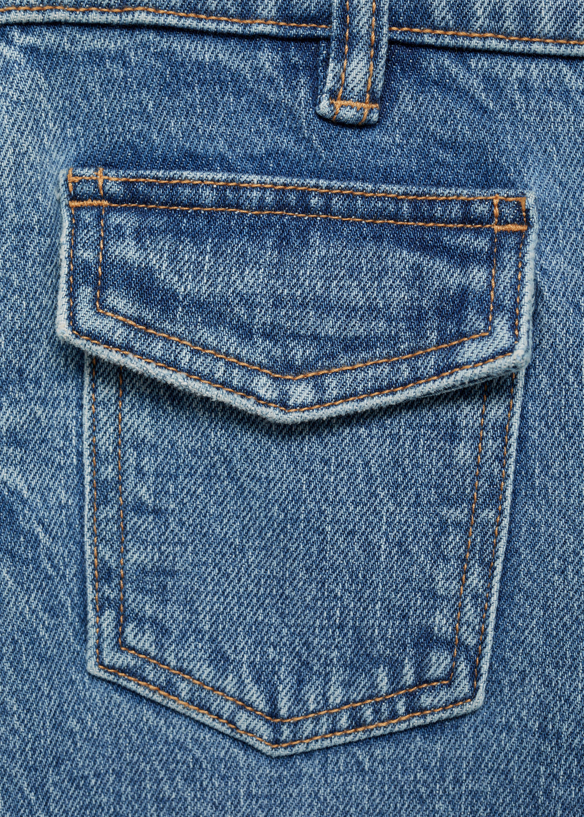 Flared jeans with pocket - Details of the article 8