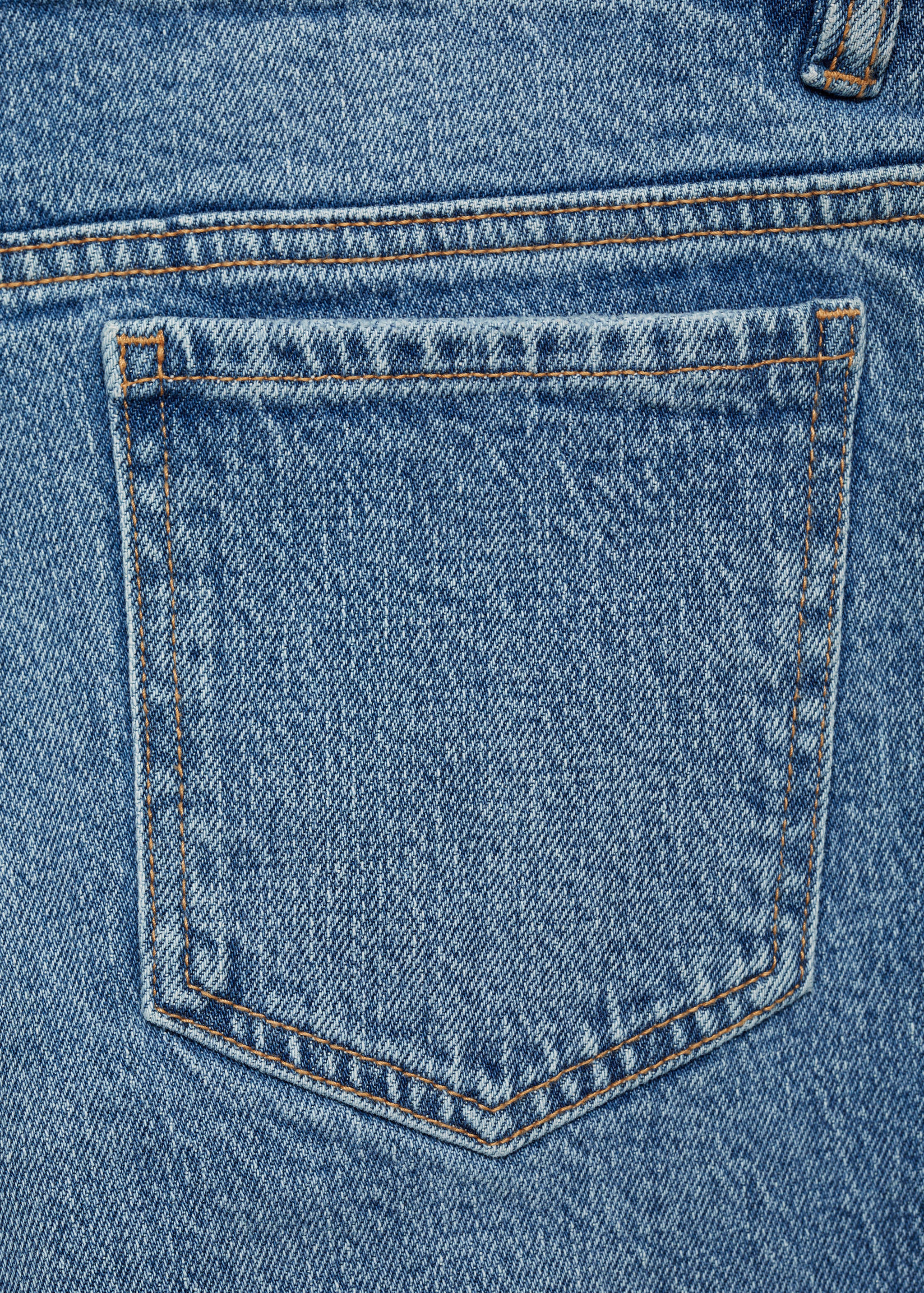 Flared jeans with pocket - Details of the article 0
