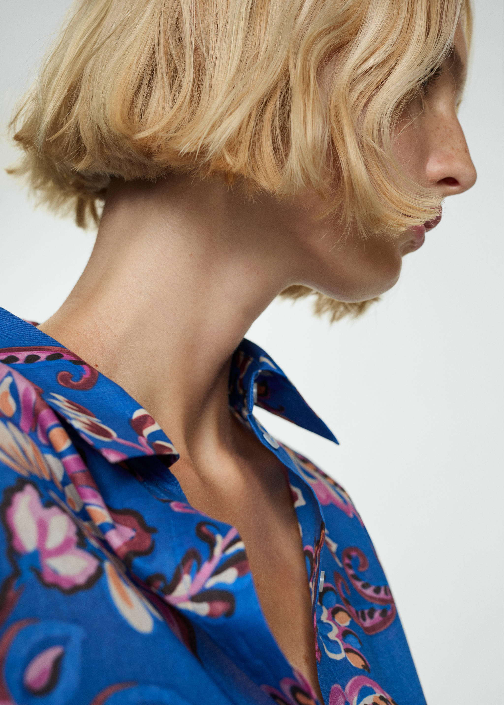 Flowy floral print shirt - Details of the article 1