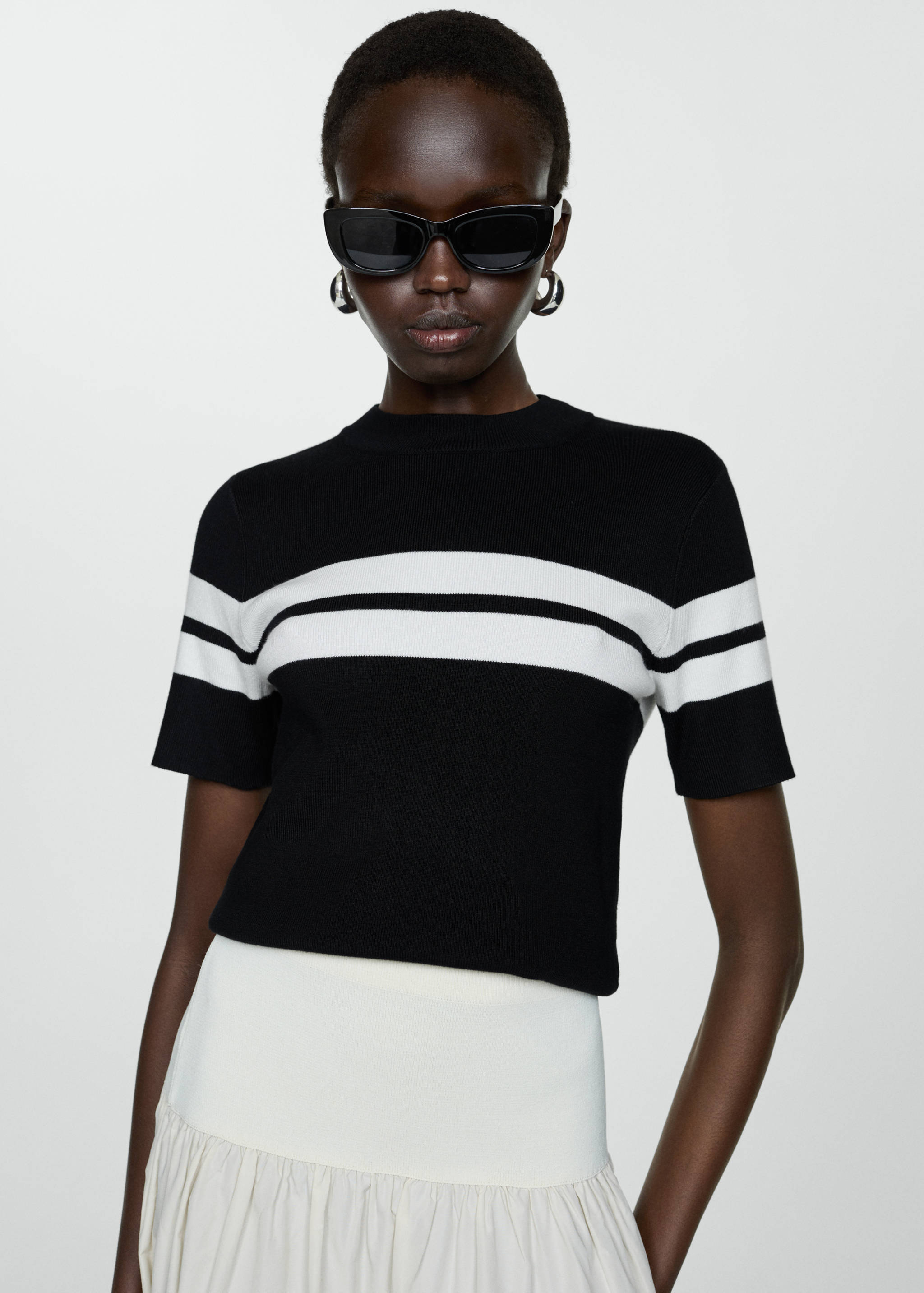 Knit striped sweater - Medium plane