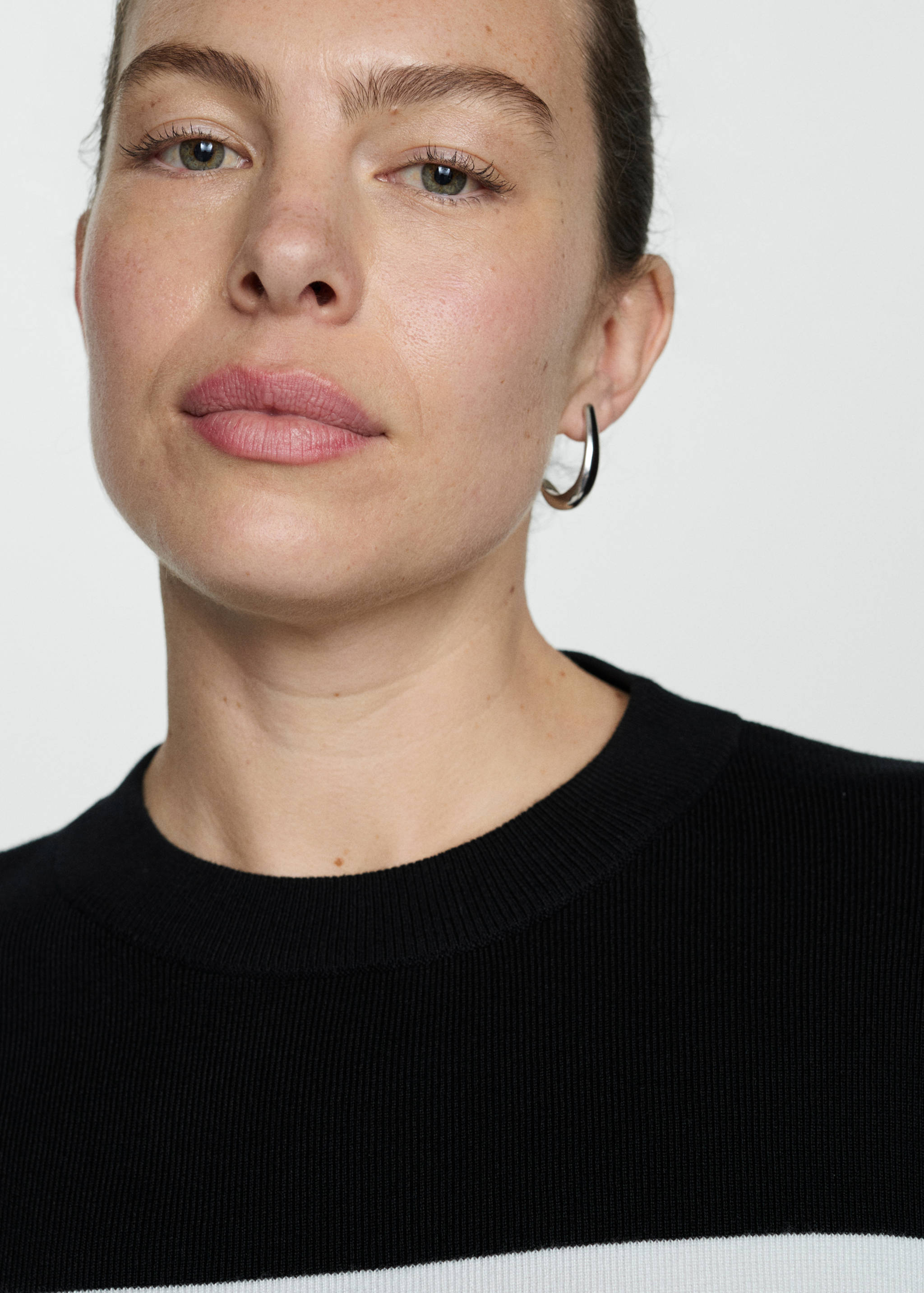 Knit striped sweater - Details of the article 4