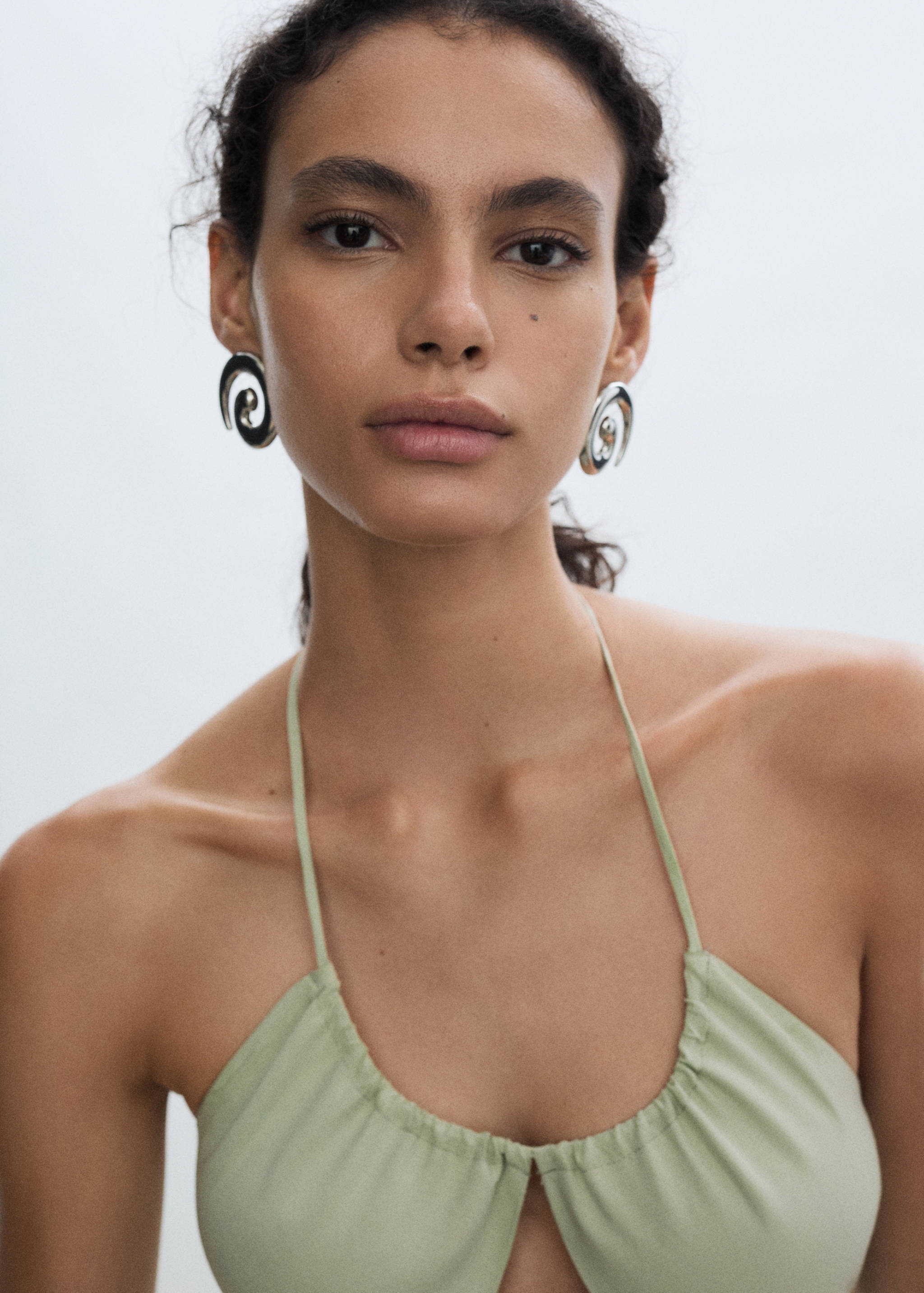 Long halter-neck dress - Details of the article 1