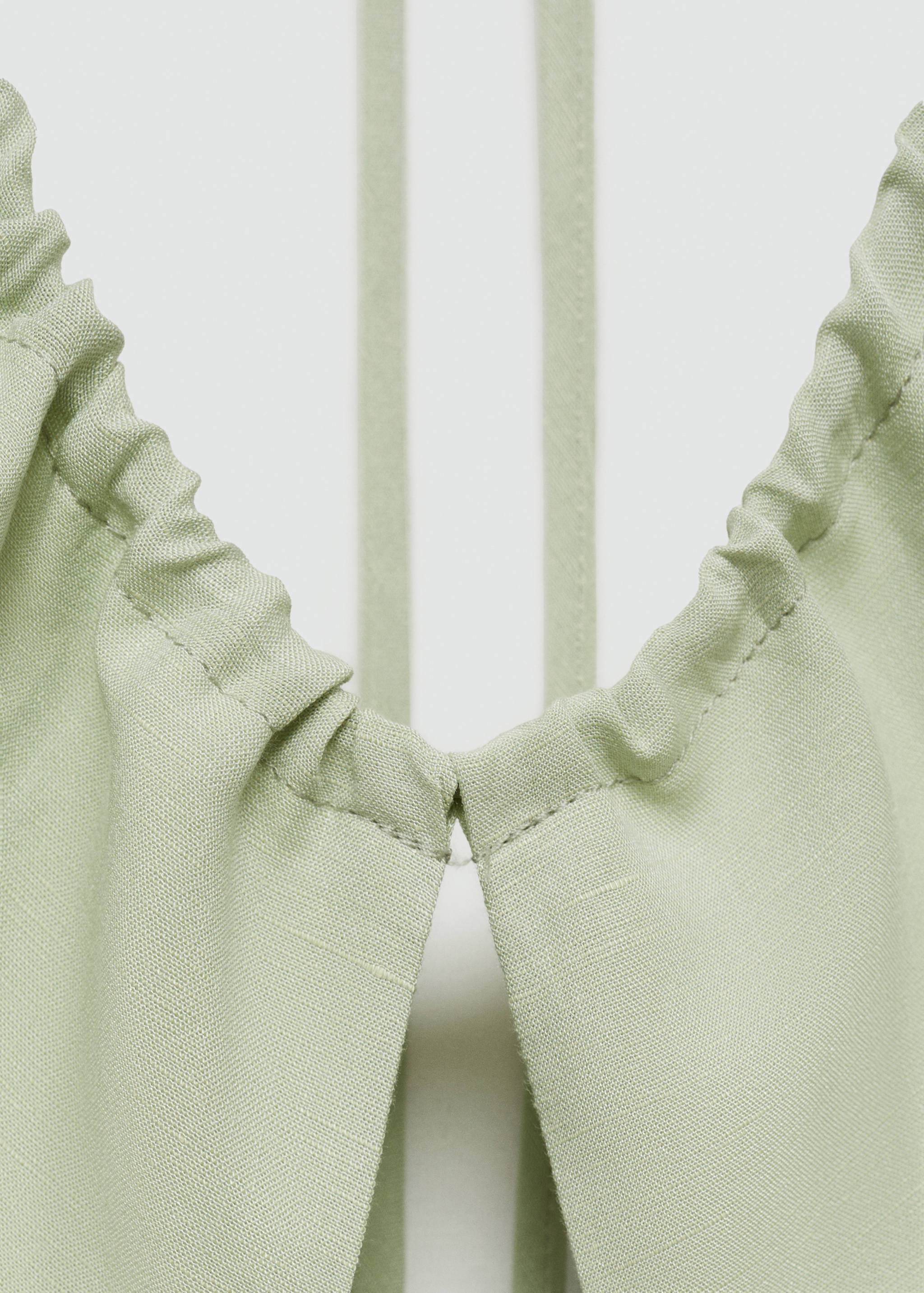 Long halter-neck dress - Details of the article 0