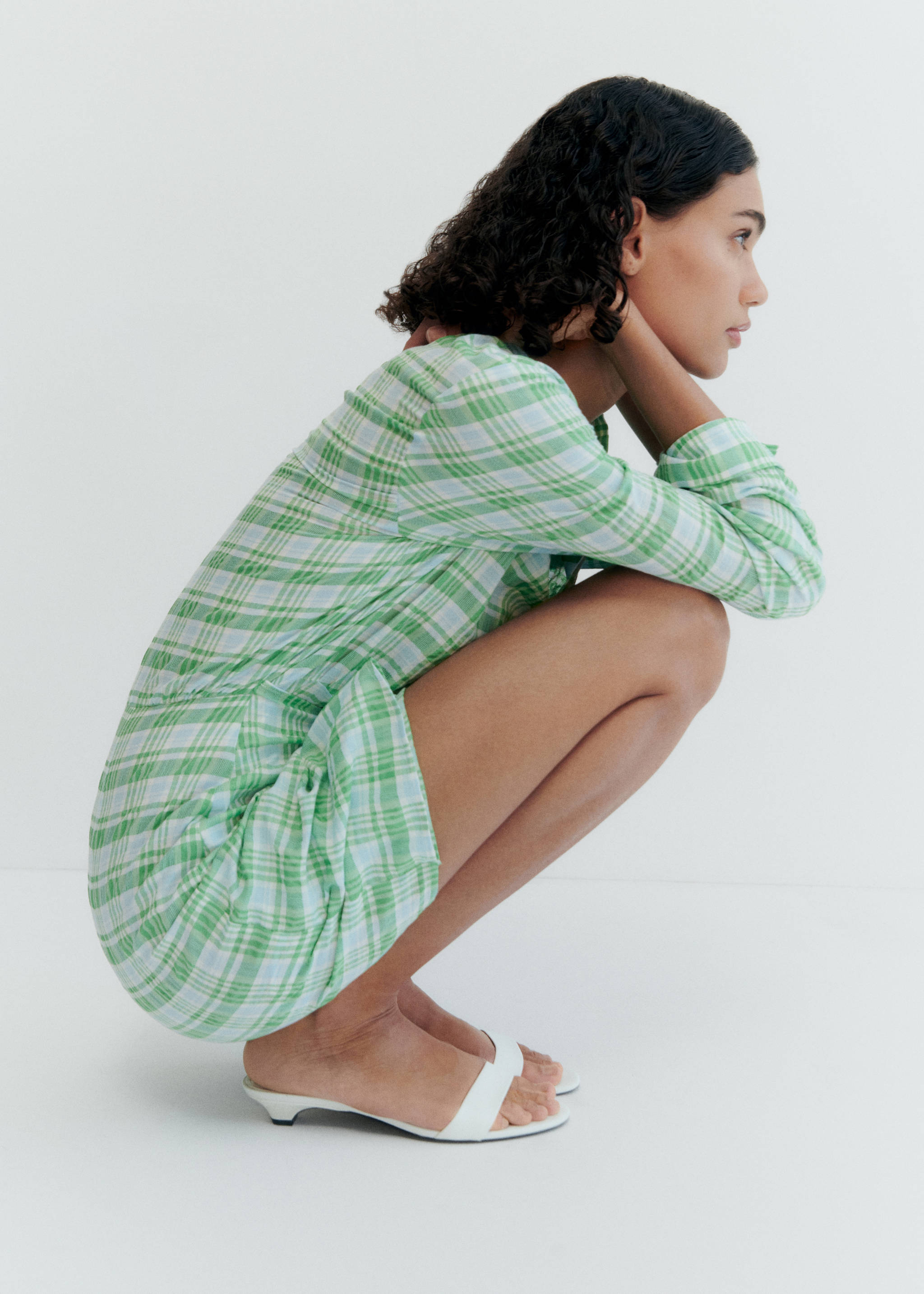 Kitten heel sandals with straps - Details of the article 9