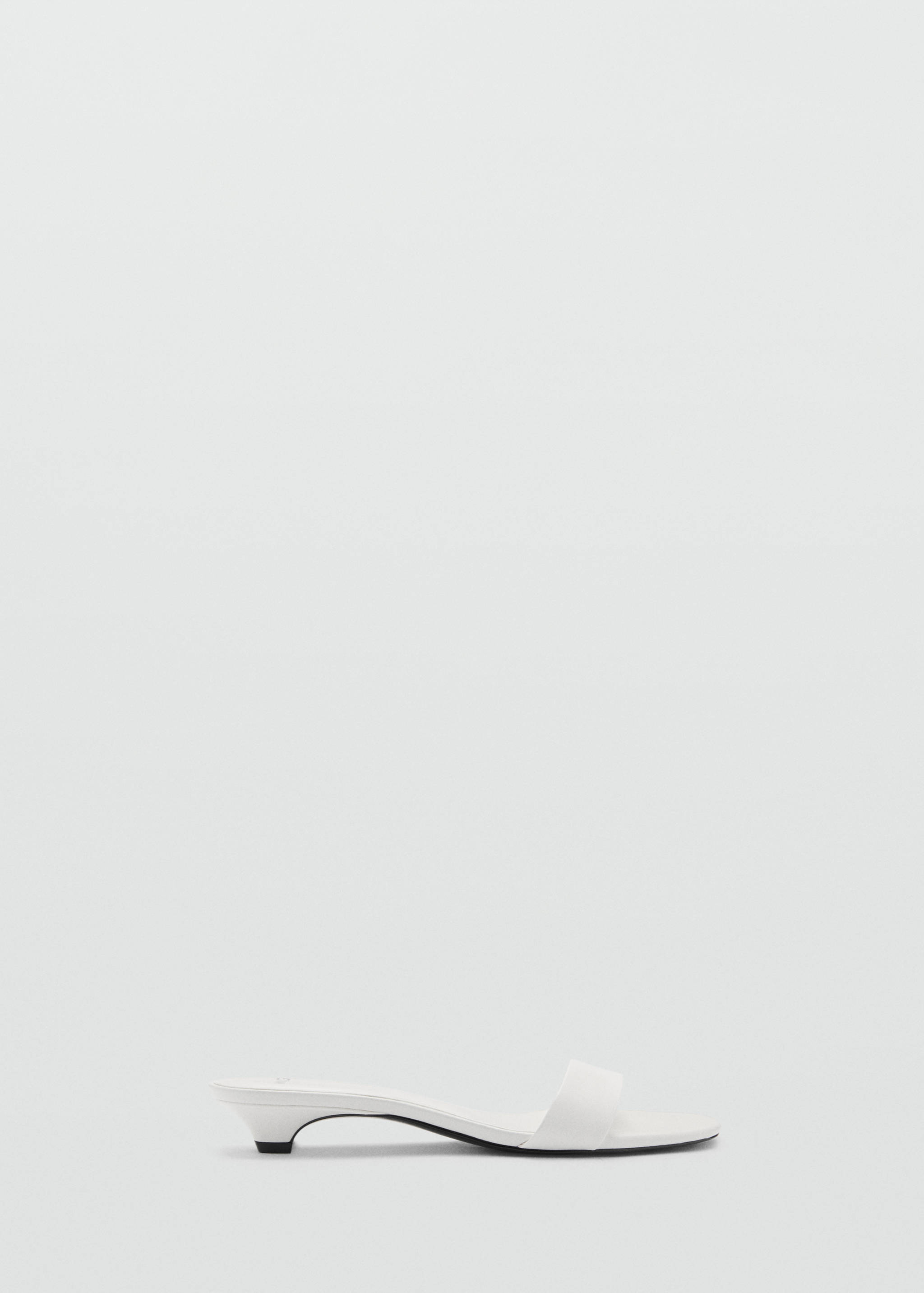 Kitten heel sandals with straps - Article without model
