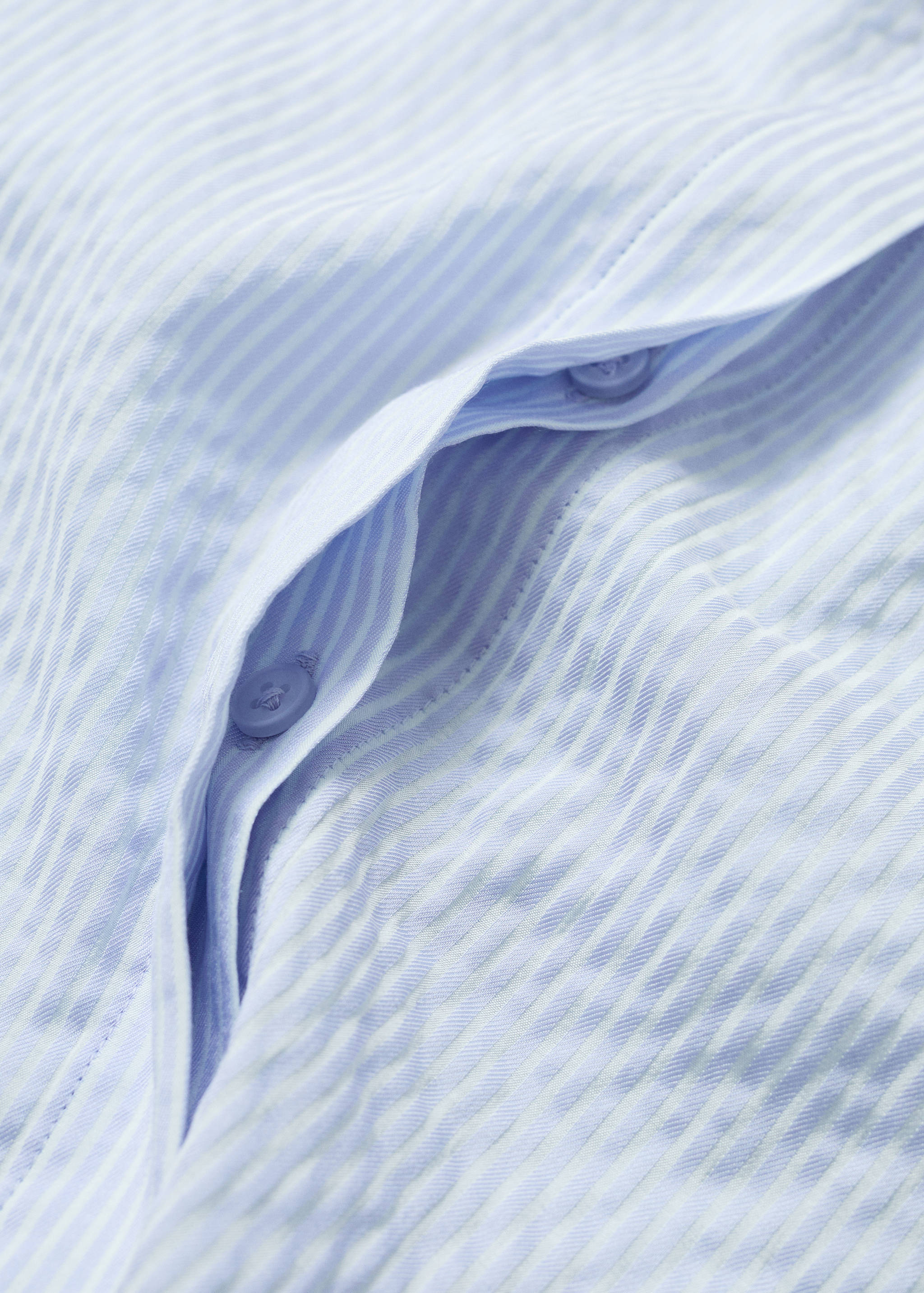 Striped flowy shirt - Details of the article 0