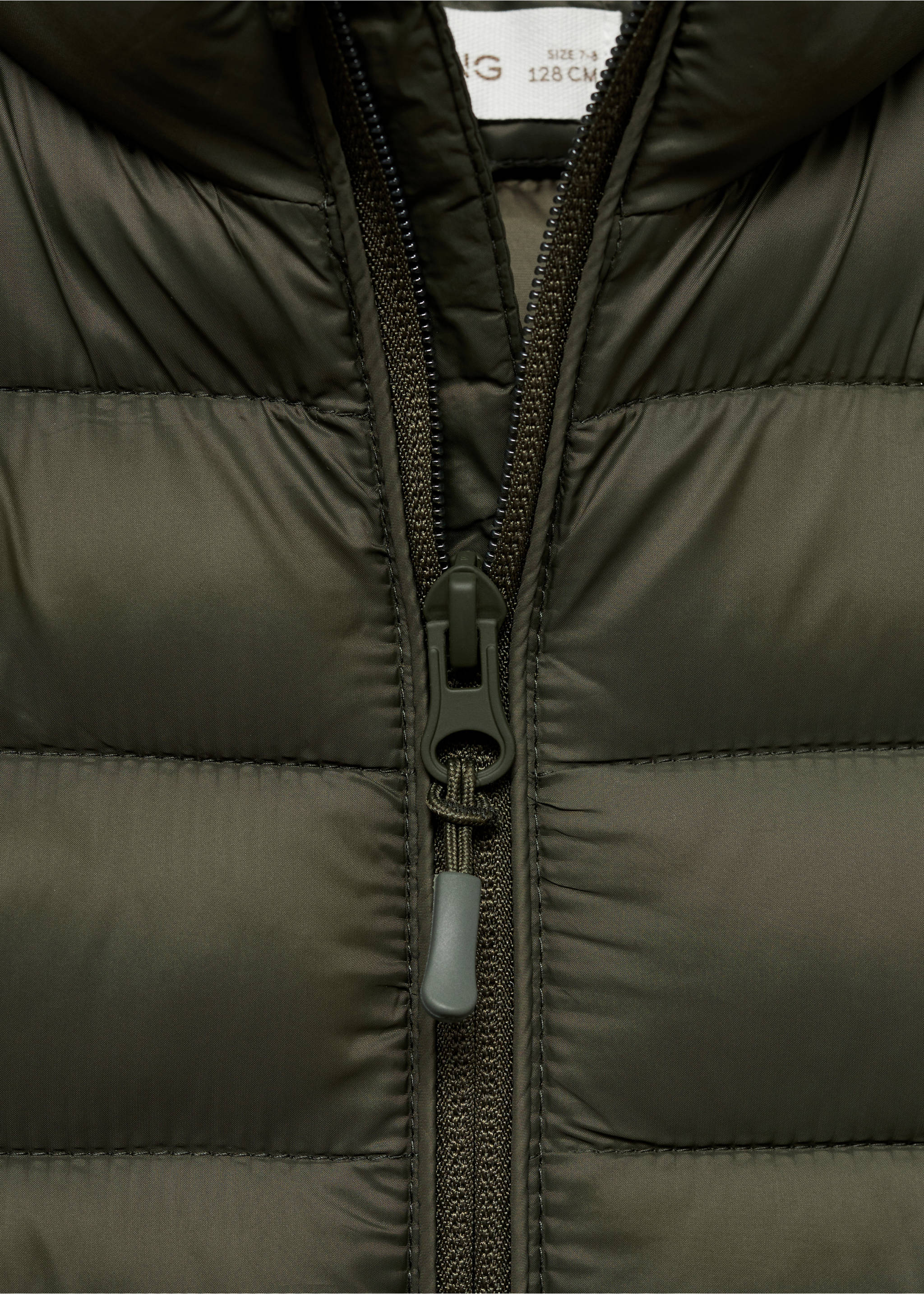Quilted gilet - Details of the article 8, Khaki. Ref: 77013269-00.