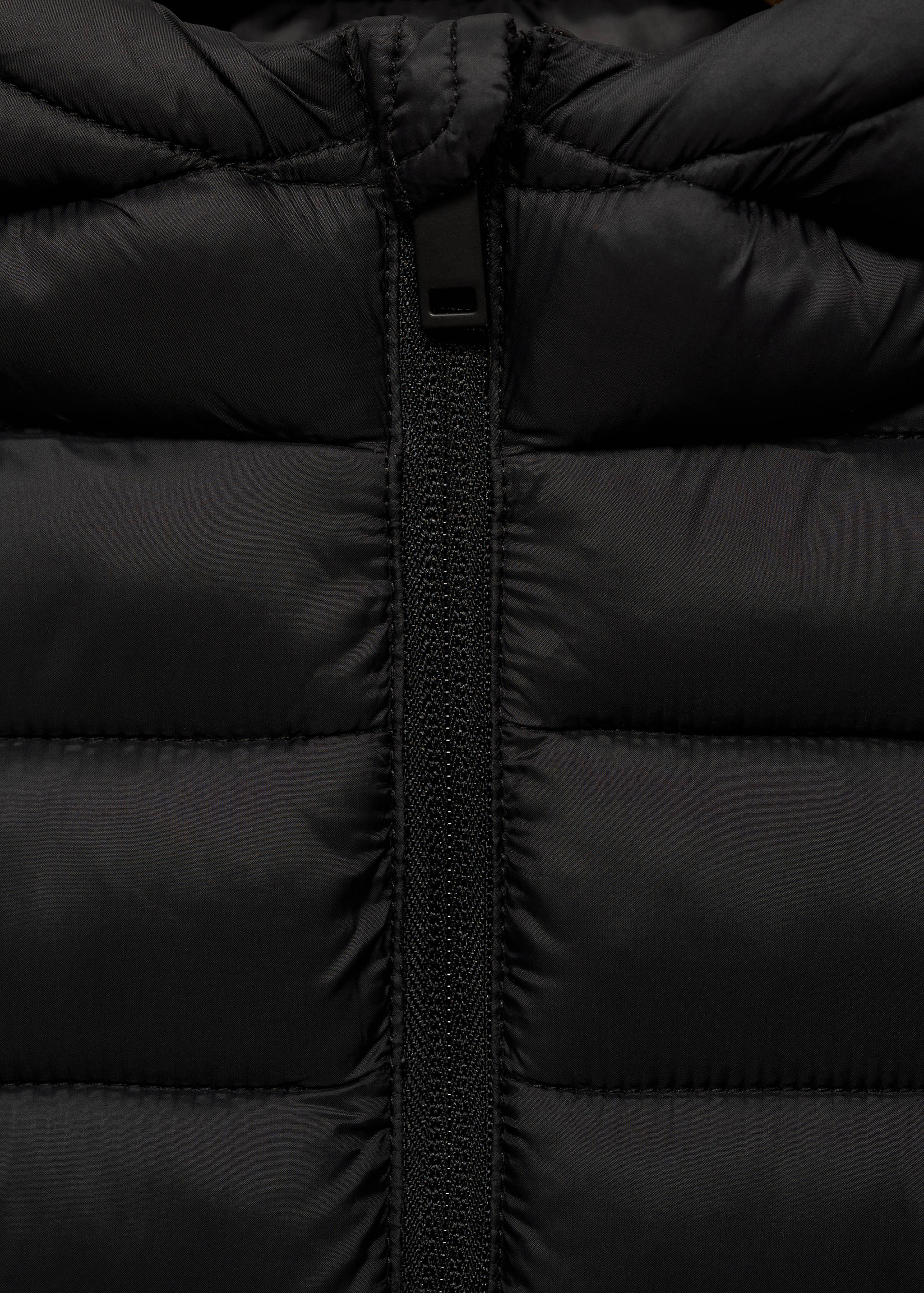 Quilted vest with hood - Details of the article 8