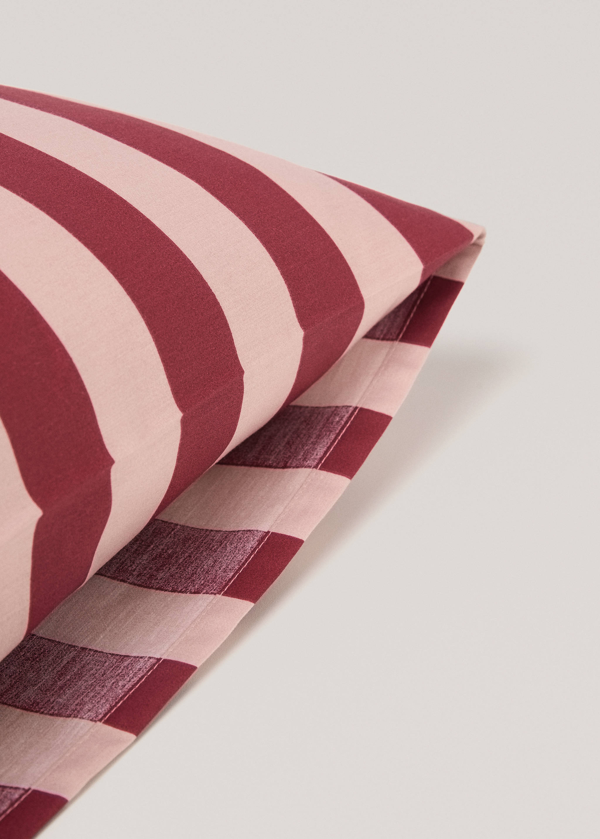 Percale cotton Kodak-striped pillowcase 60x60cm - Details of the article 2
