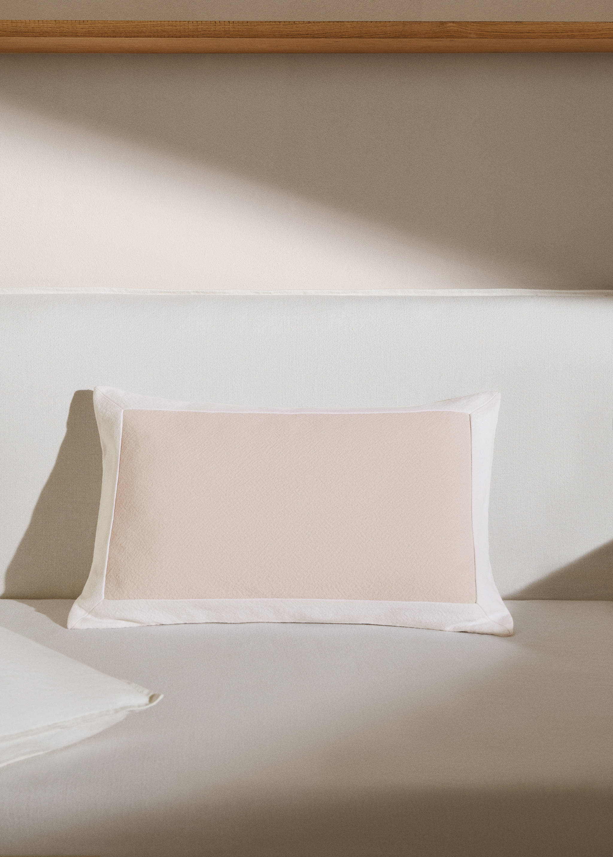 Cotton and linen blend cushion cover 40x60cm - General plane