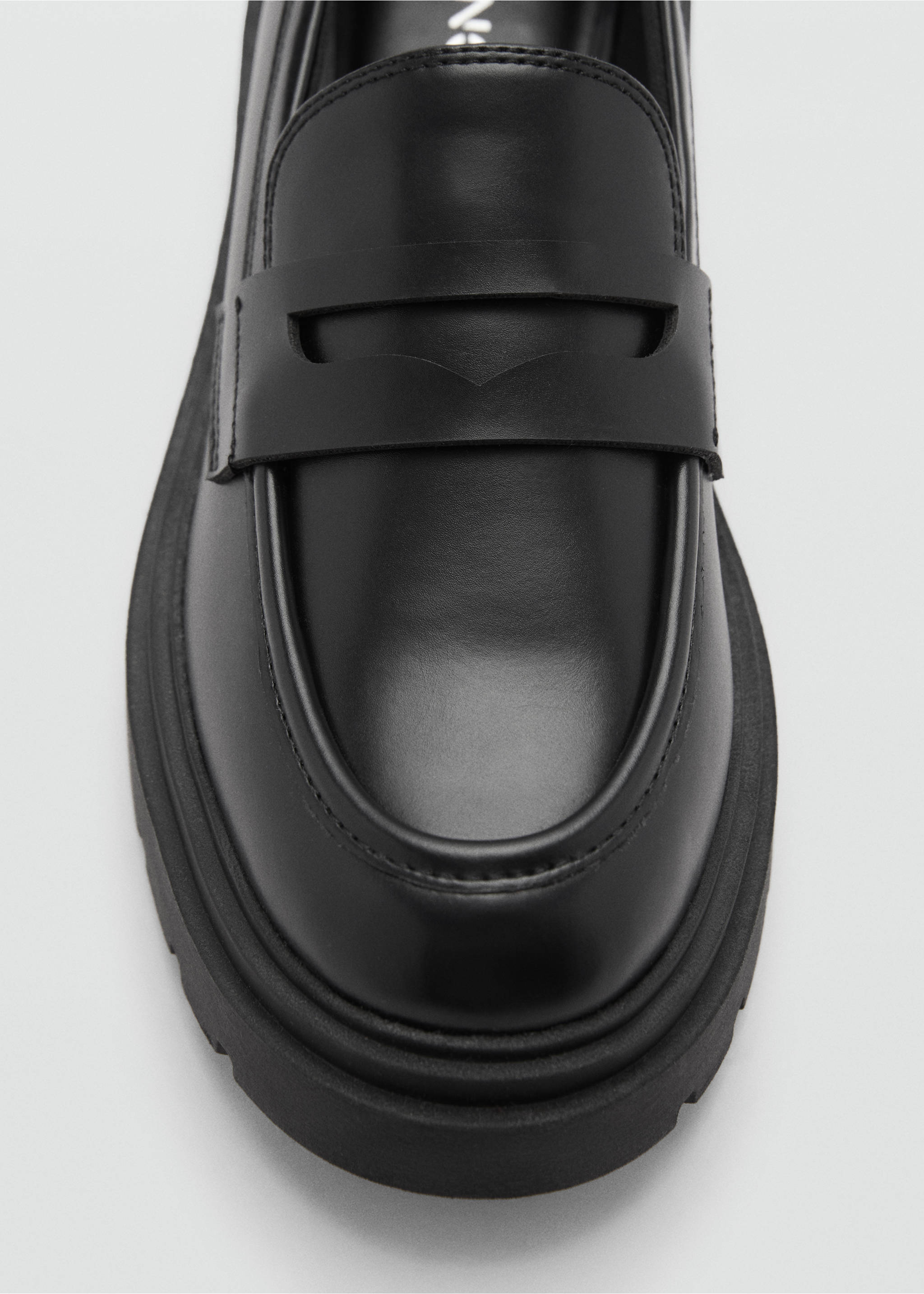 Mocasín clásico - Detalle del artículo 1, Negro. Ref: 77013667-00.