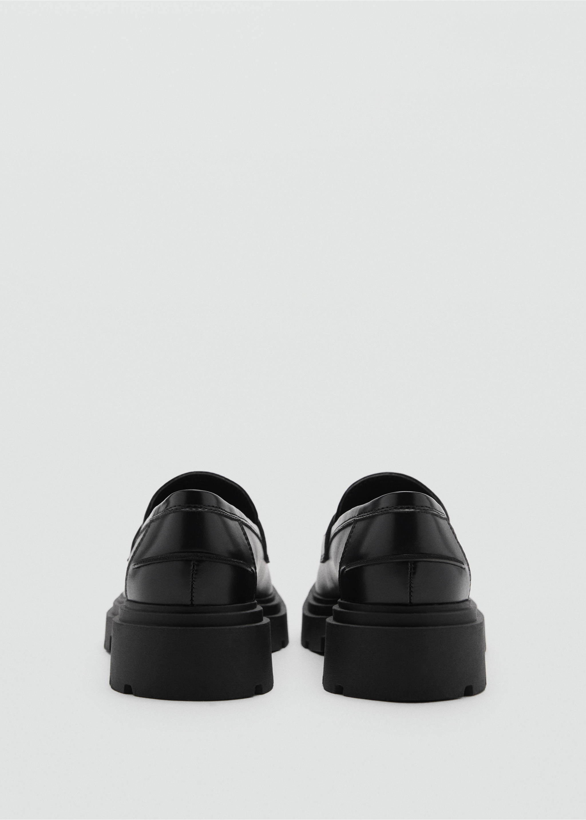 Mocasín clásico - Detalle del artículo 2, Negro. Ref: 77013667-00.