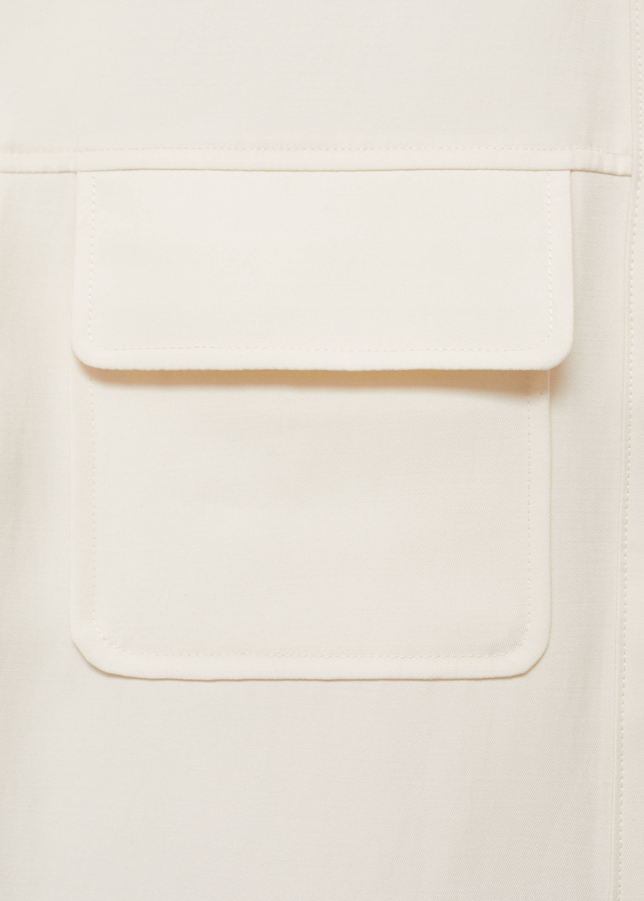 Short sleeve shirt with pockets - Details of the article 0