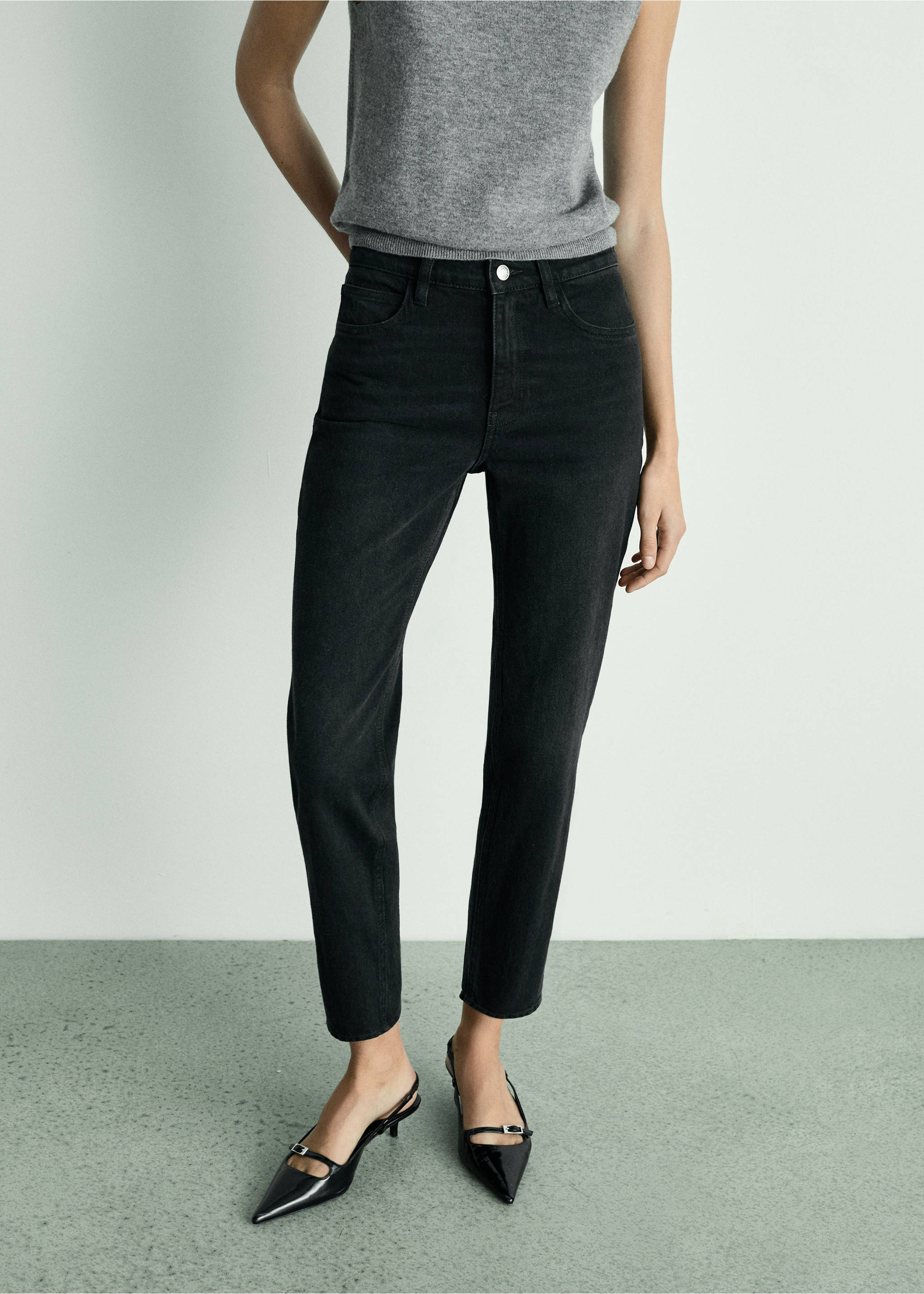 Jean Newmom confort taille haute - Plan moyen, Black denim. Ref: 77014027-00.