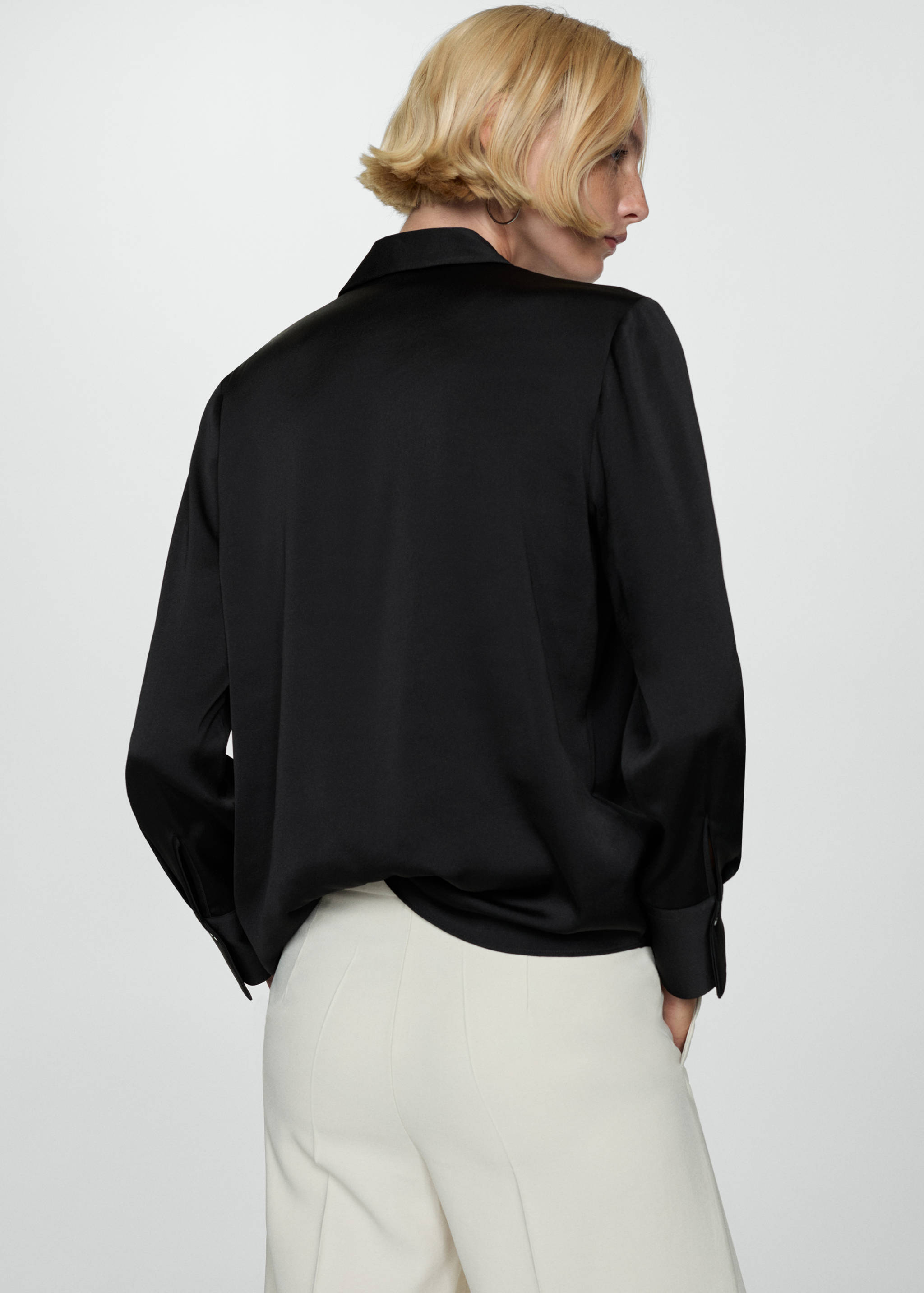 Satin finish flowy shirt - Reverse of the article