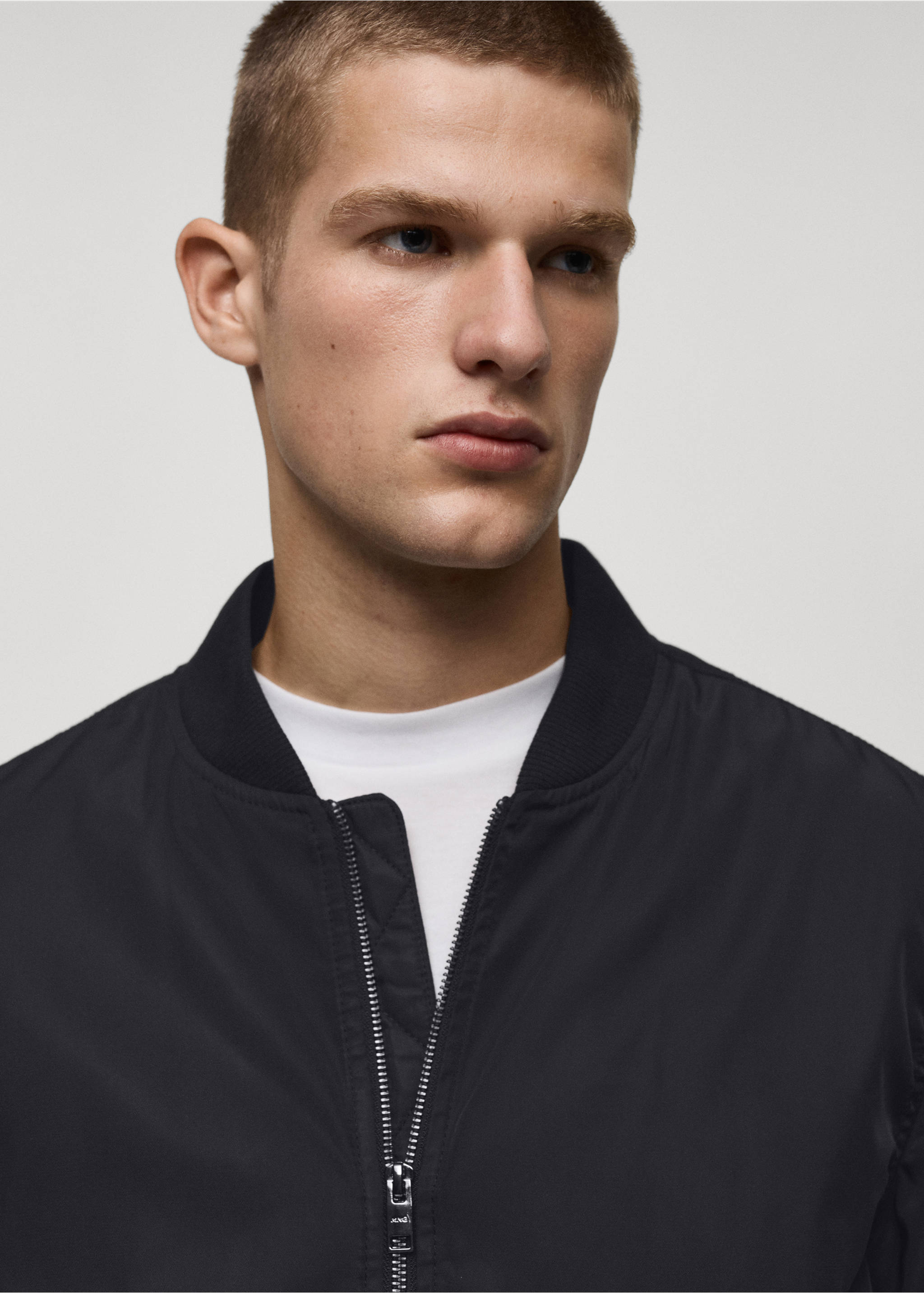 Quilted water-repellent bomber jacket - Details of the article 1, Dark Navy. Ref: 77014435-00.