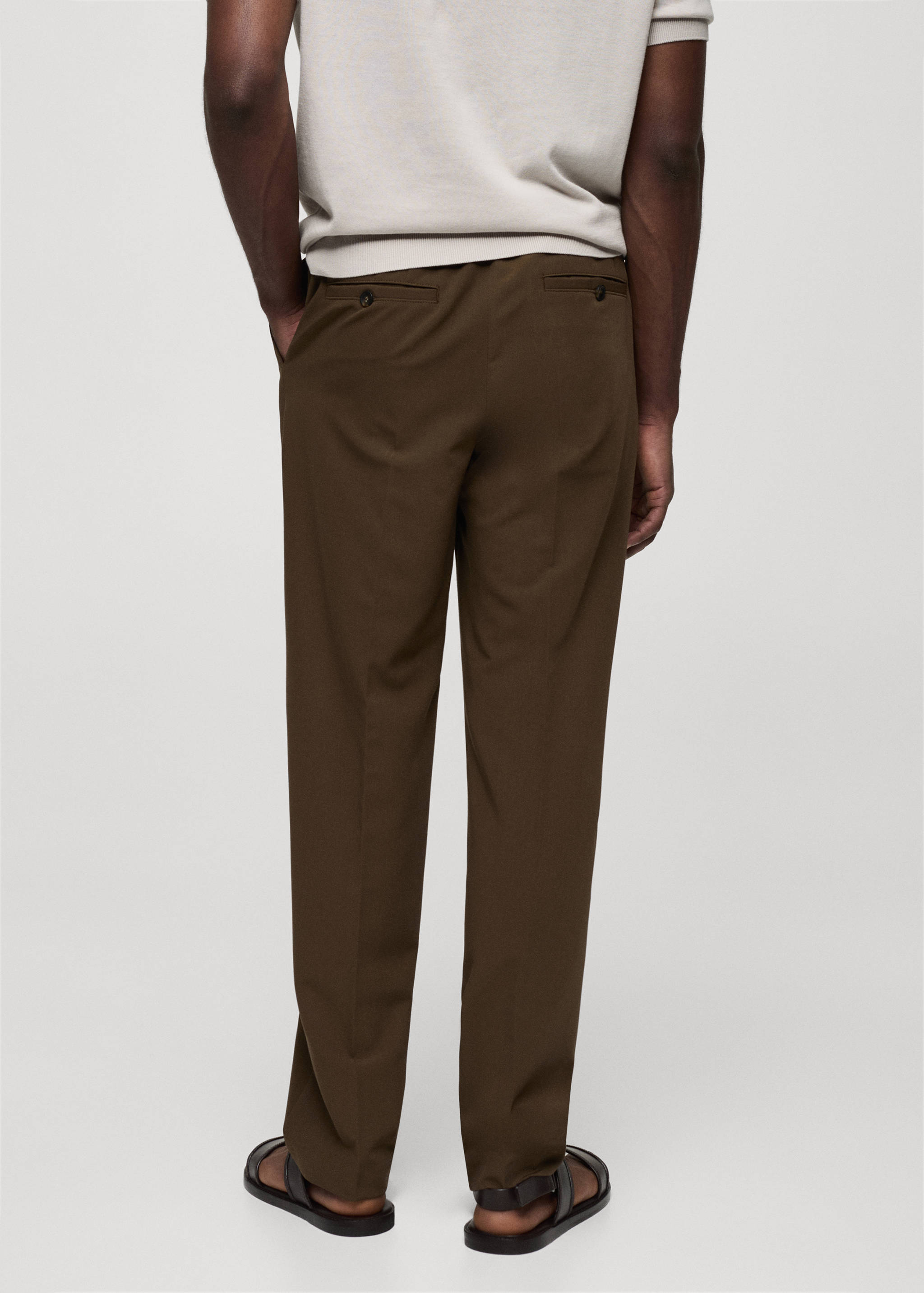 Pantalón regular fit fluido pinzas - Reverso del artículo