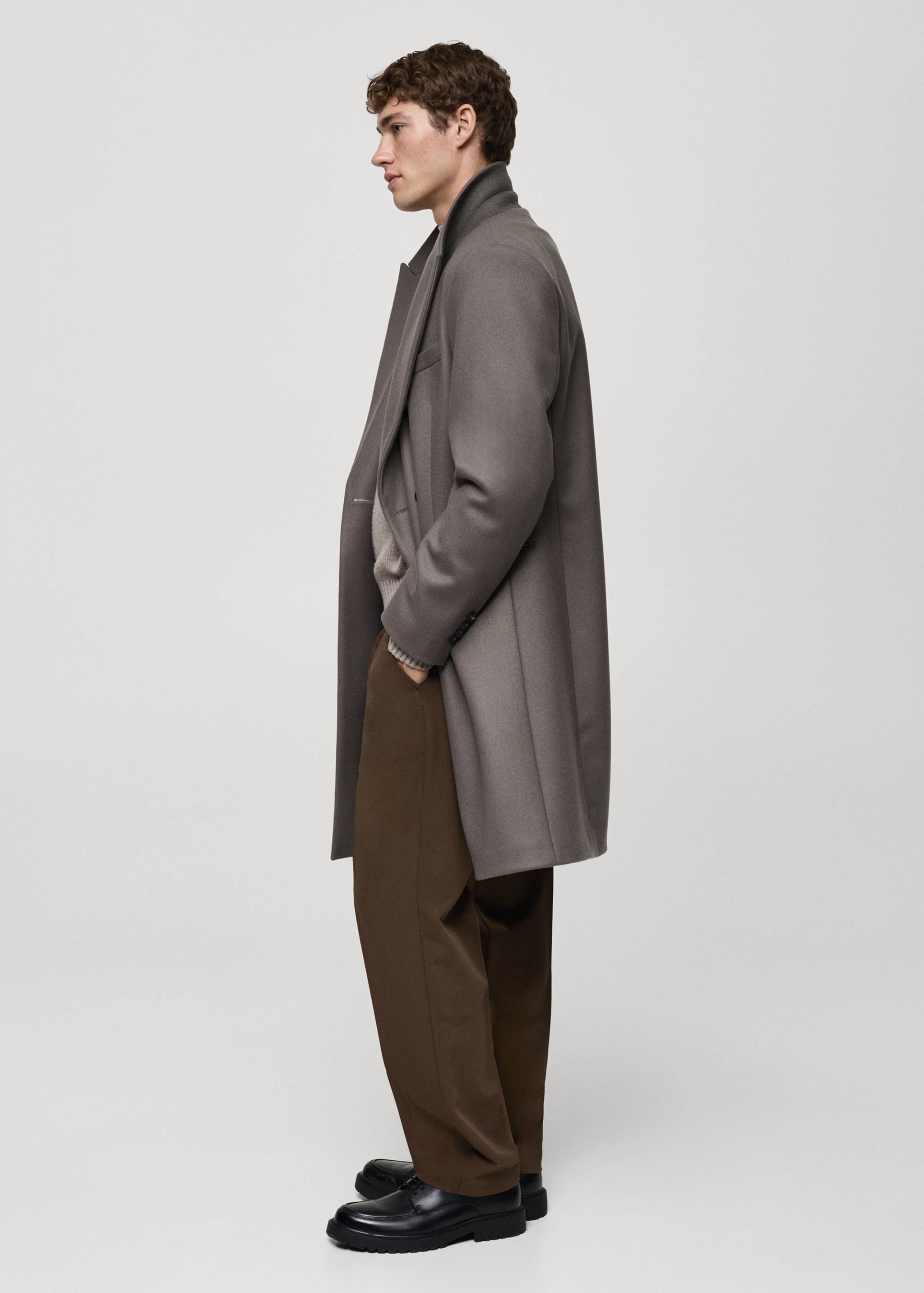 Pantalón regular fit fluido pinzas - Detalle del artículo 2