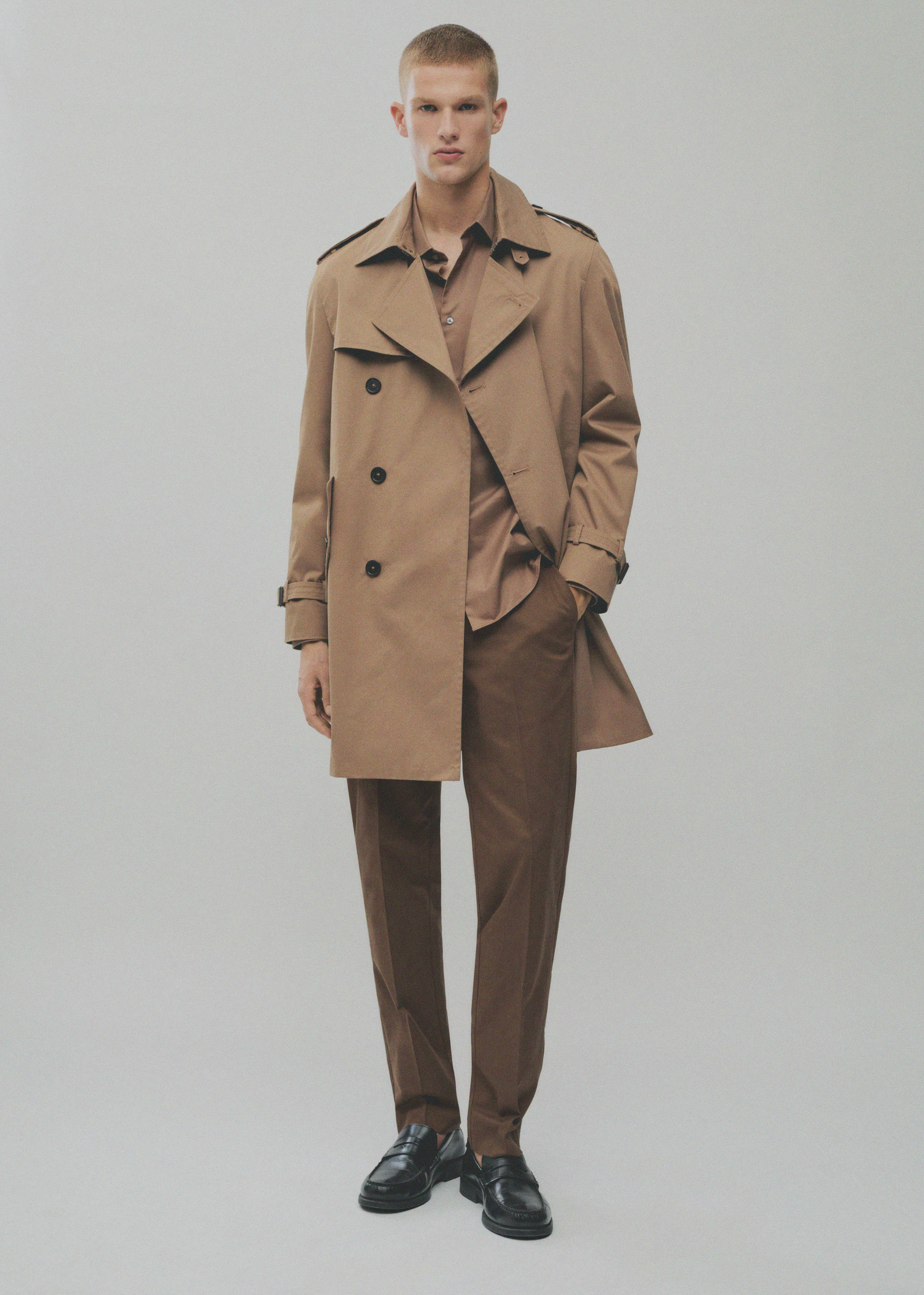 Regular-fit pleated flowy pants - Details of the article 3