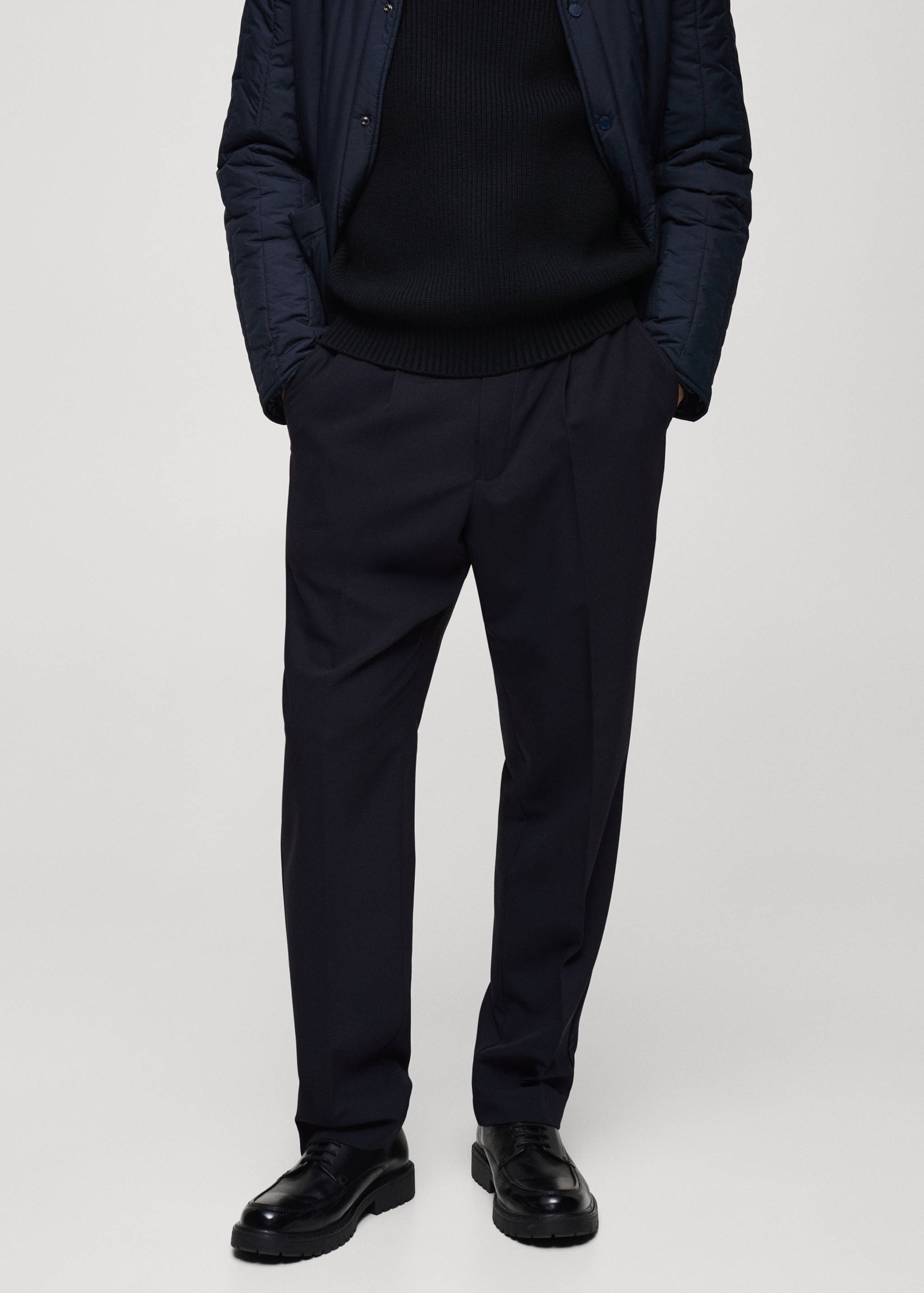 Regular-fit pleated flowy pants - Medium plane