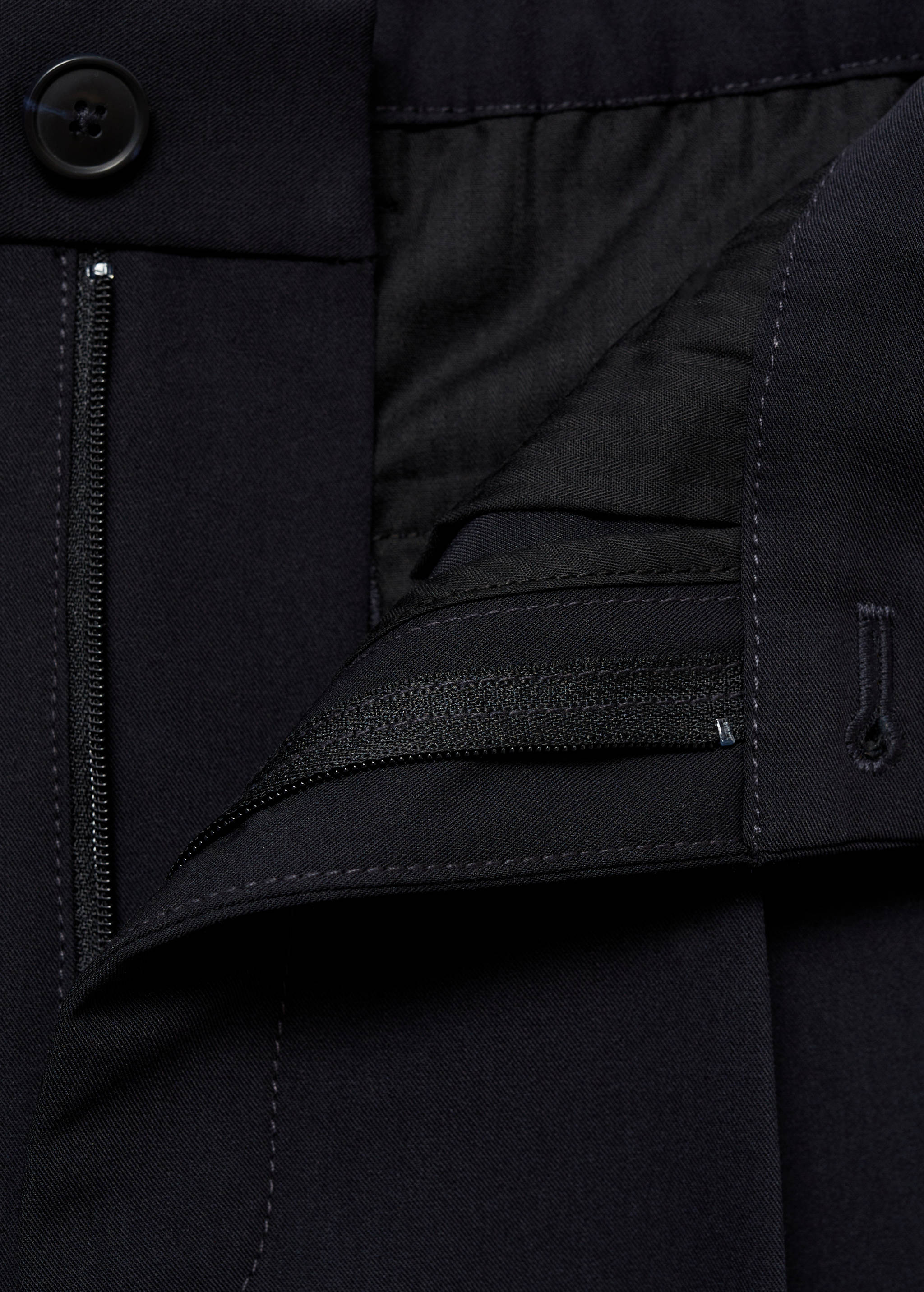 Regular-fit pleated flowy pants - Details of the article 8