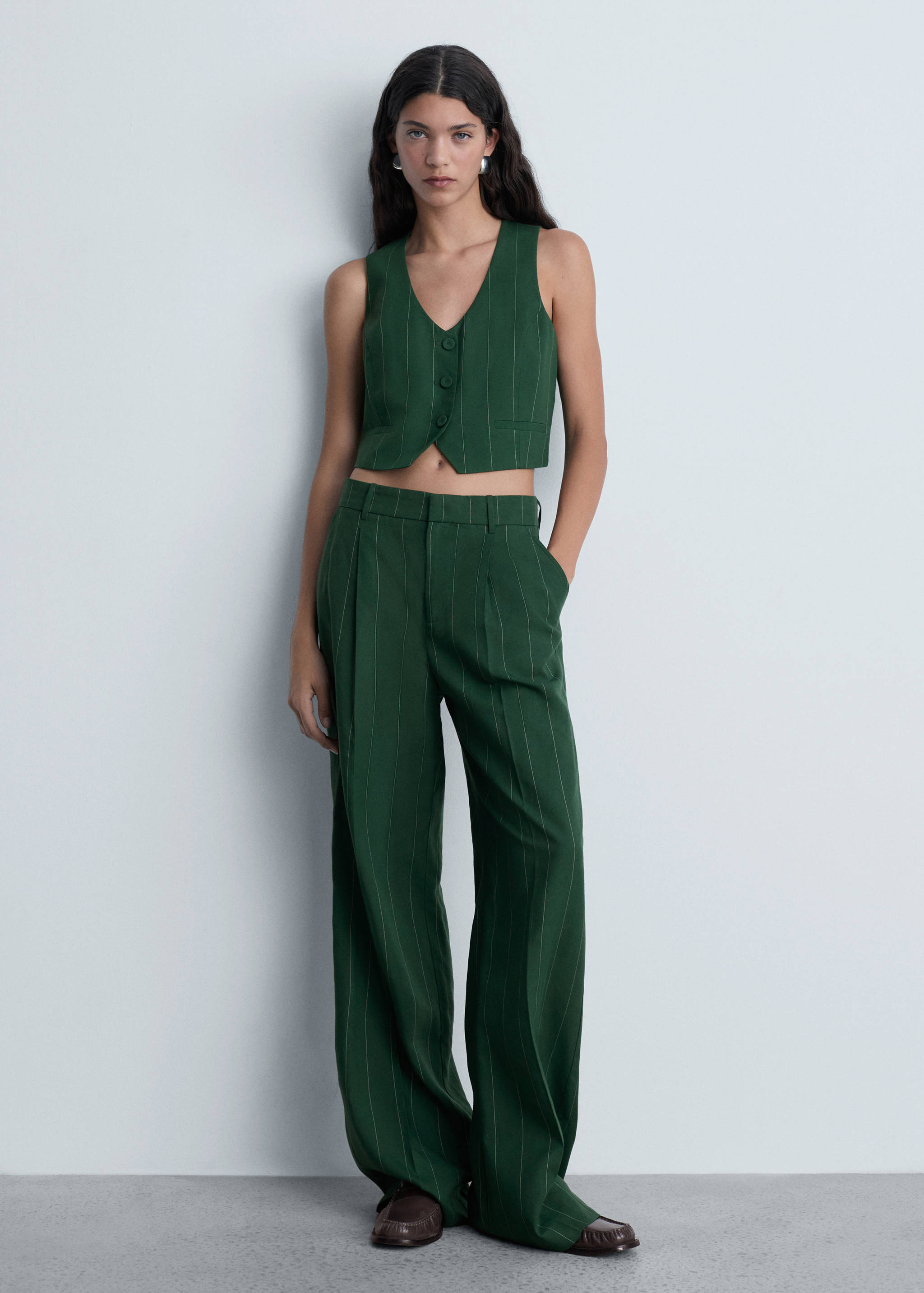 Pinstriped suit vest - General plane