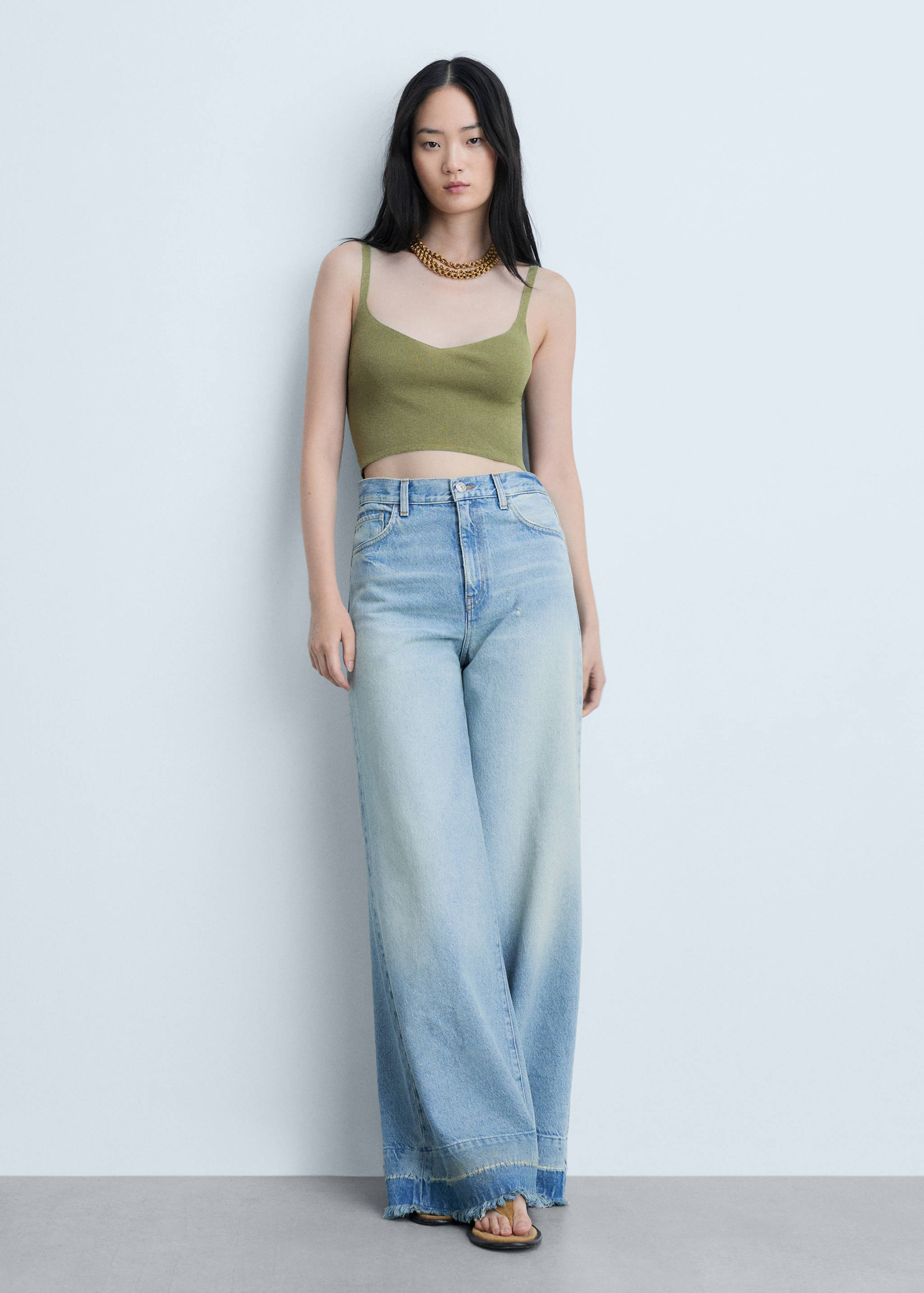 Knitted cropped top - General plane