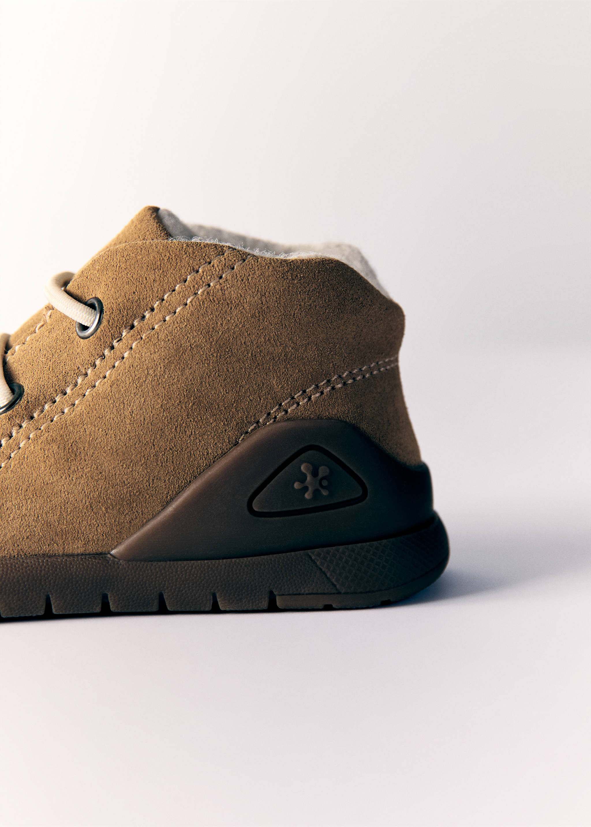 Biomecanics sports skin - Details of the article 1