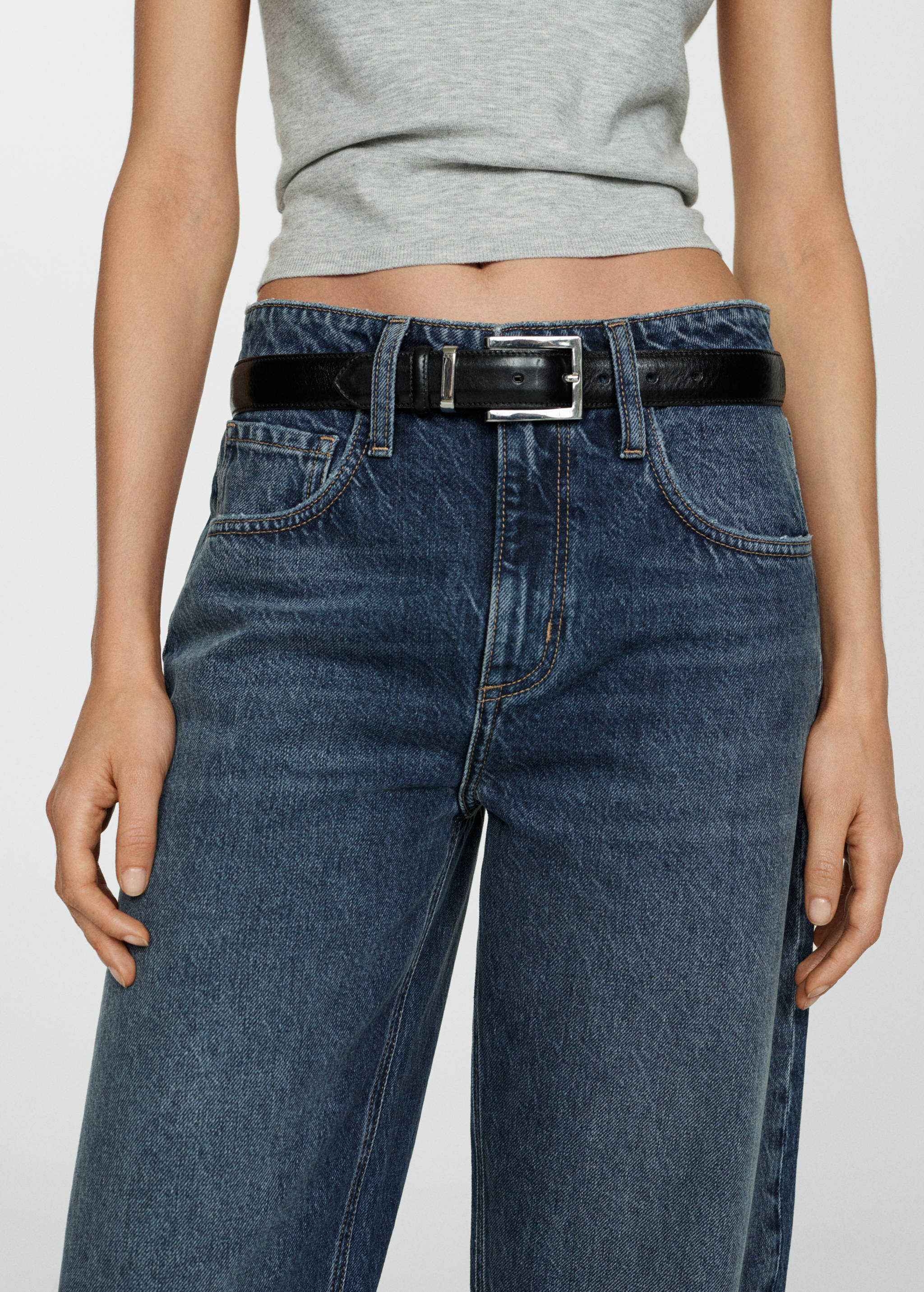 High-rise balloon jeans - Details of the article 1