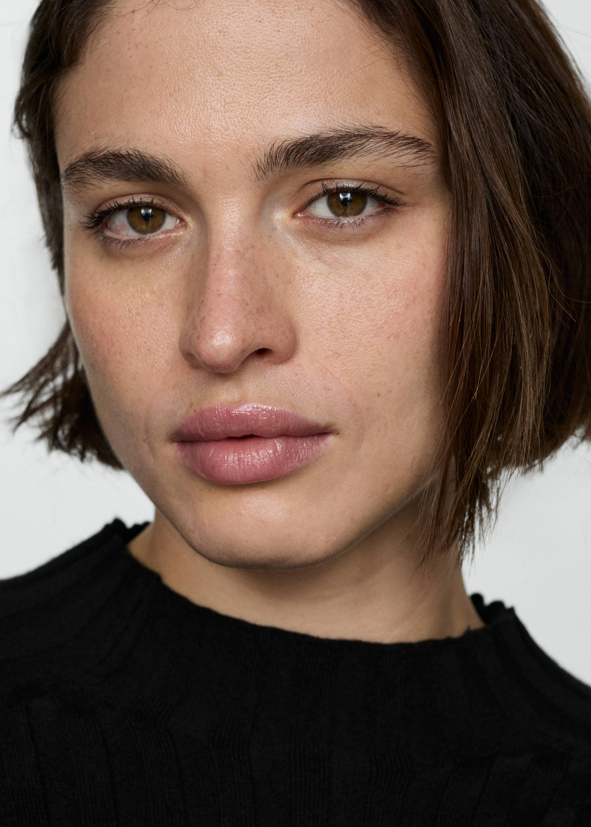 Ribbed sweater with perkins neck - Details of the article 4