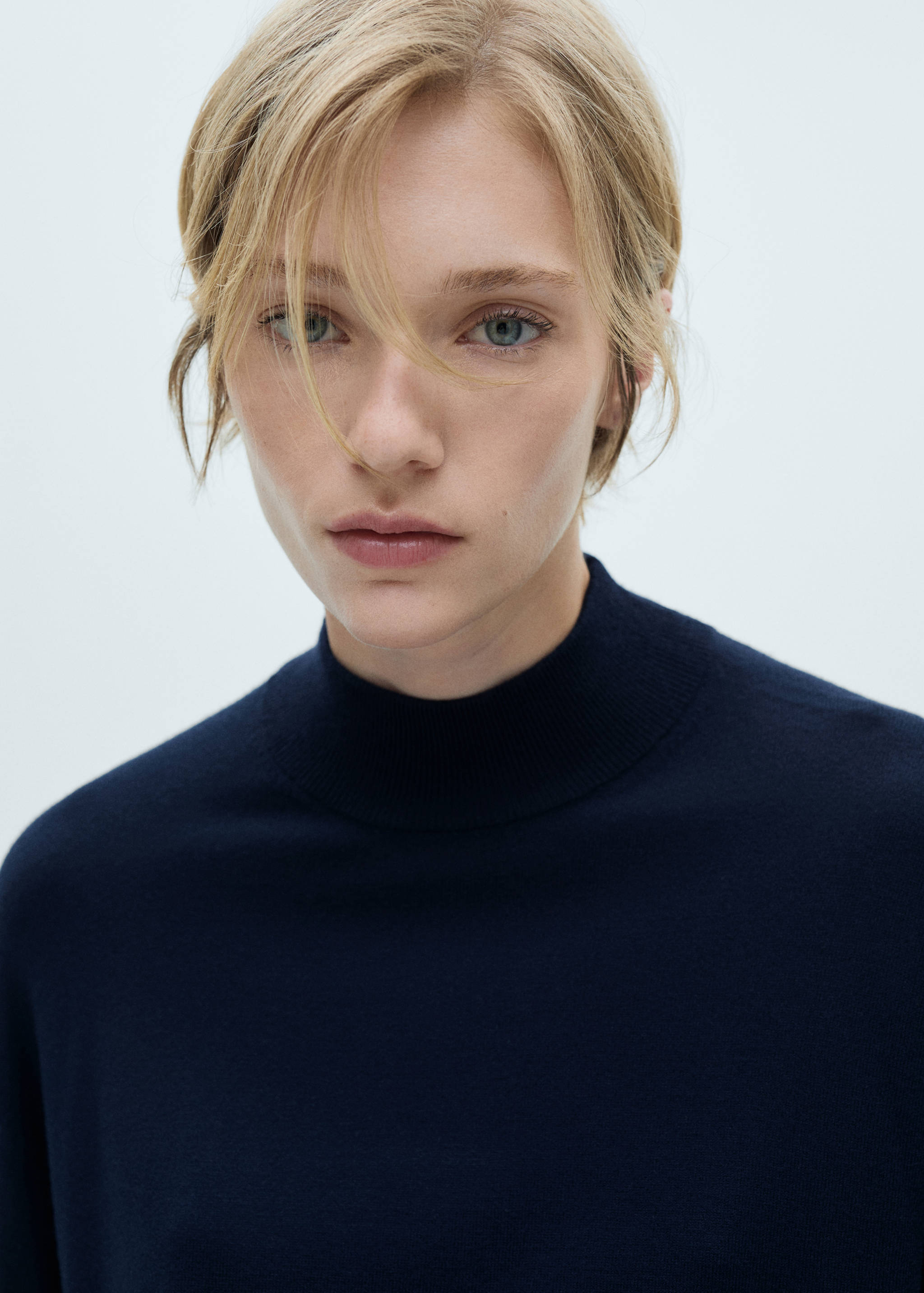 Knitted sweater with perkins neck - Details of the article 1