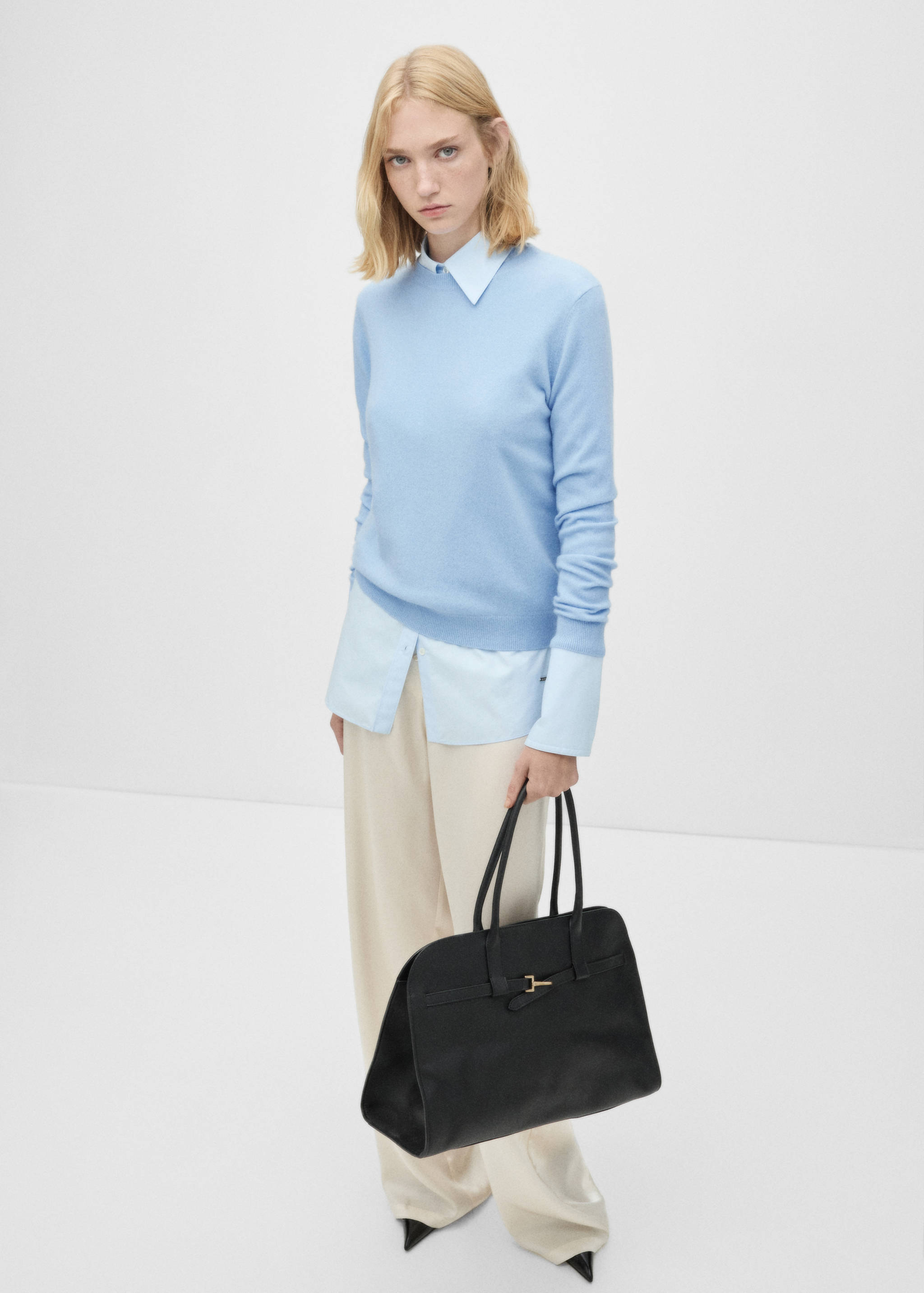 100% cashmere sweater - General plane