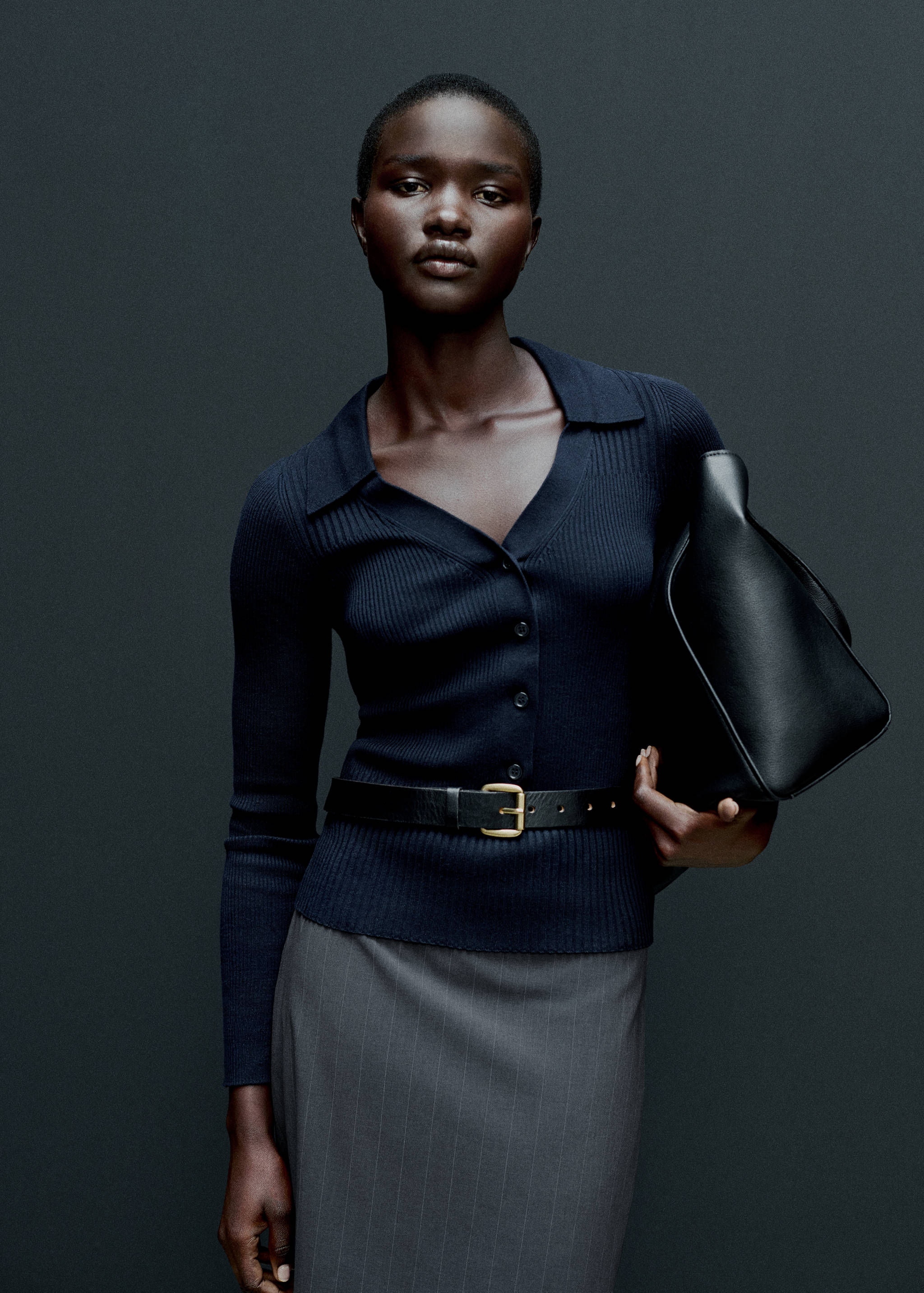 Ribbed sweater with buttons - Details of the article 6