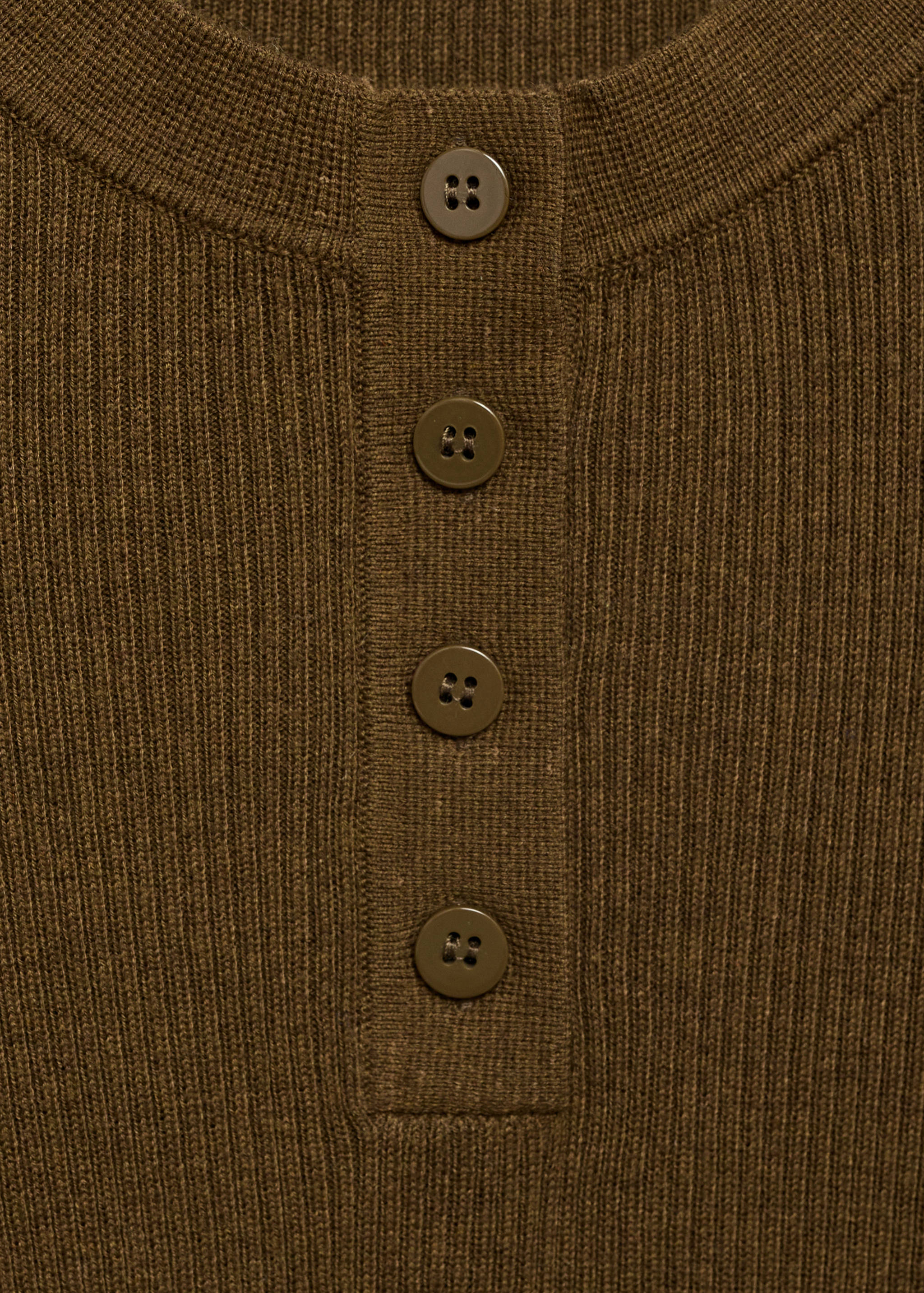 Ribbed sweater with buttons - Details of the article 8