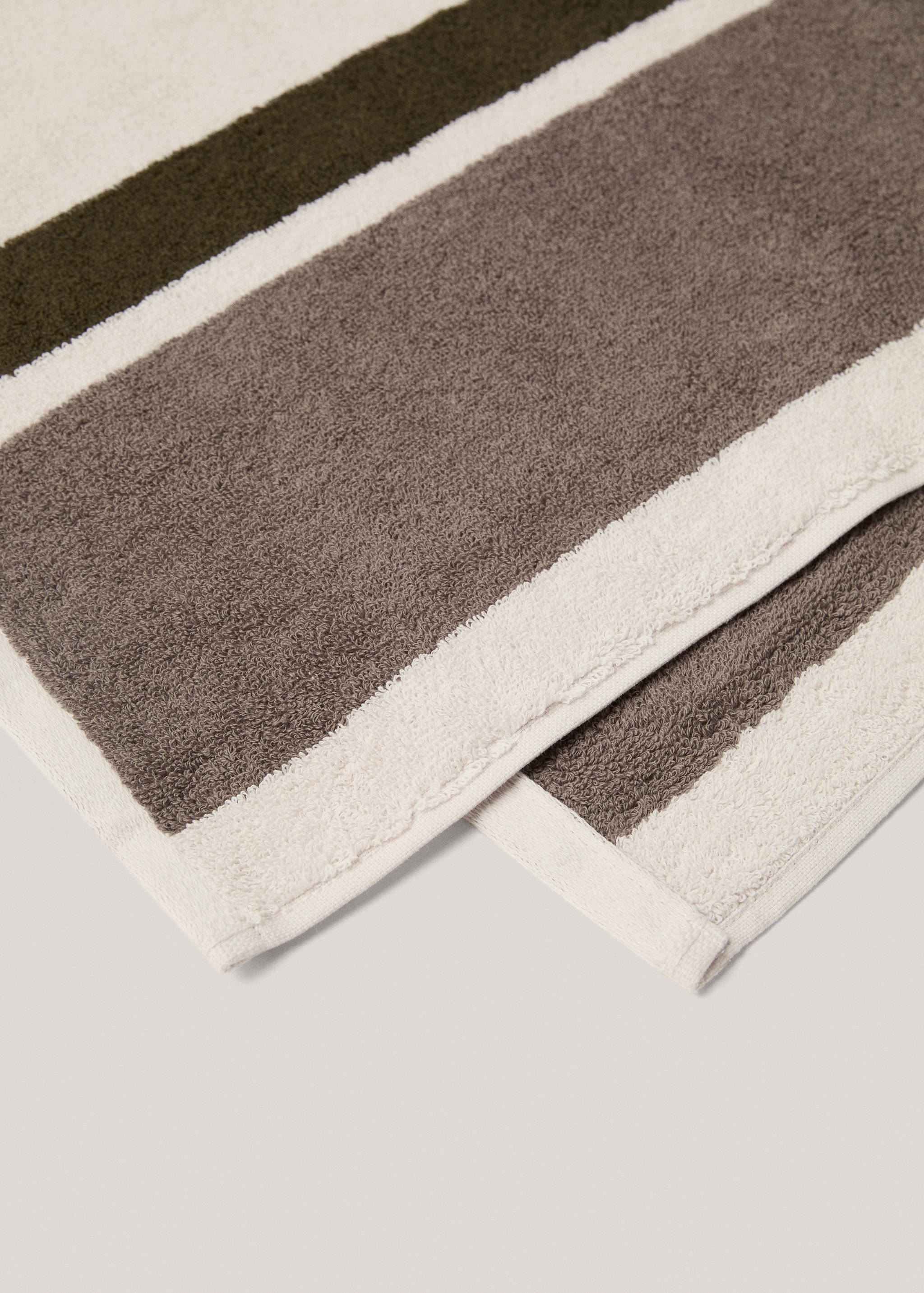 Striped 100% cotton bath towel 90x150cm - Details of the article 1