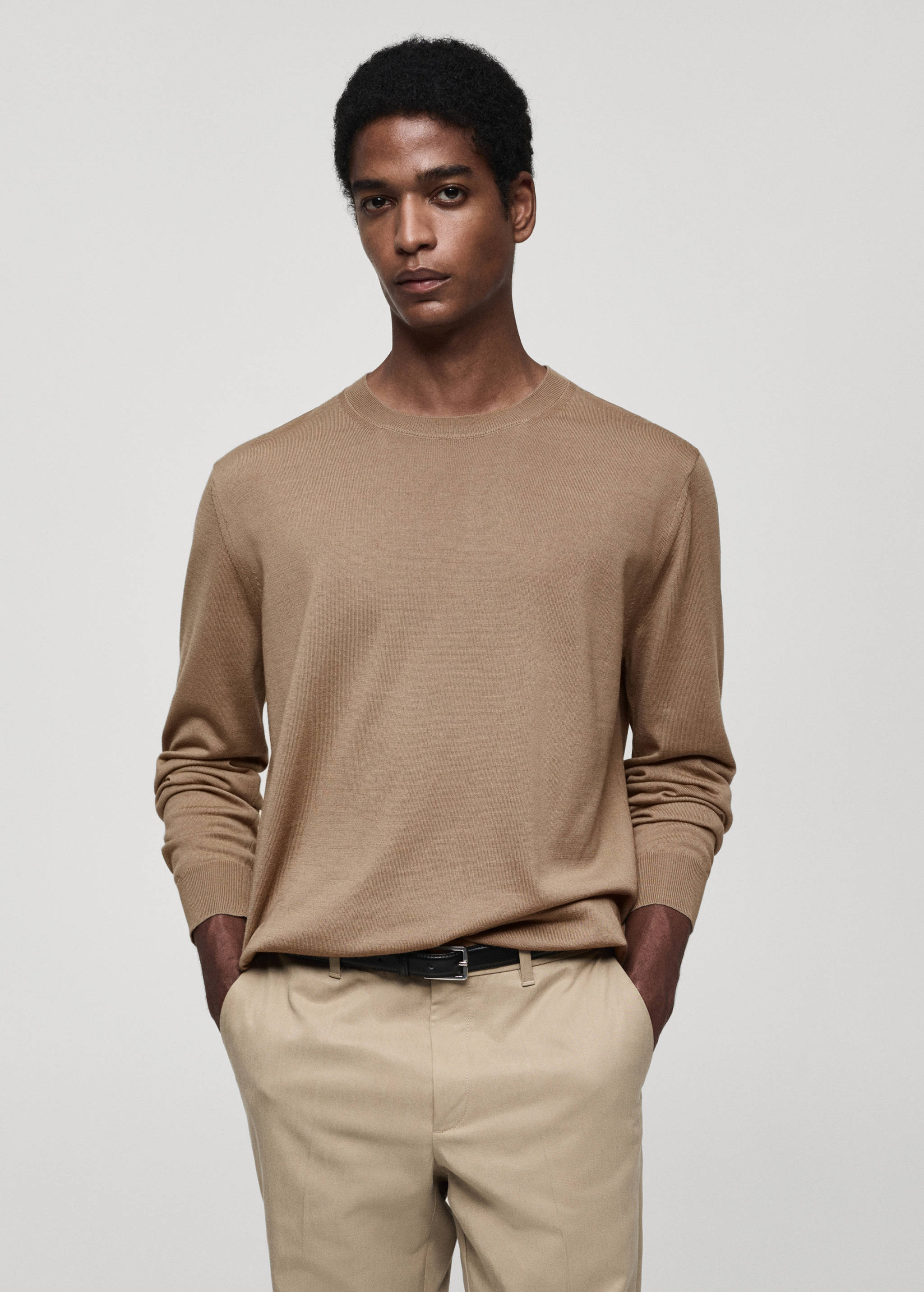 100% wool medium-knit sweater - Medium plane