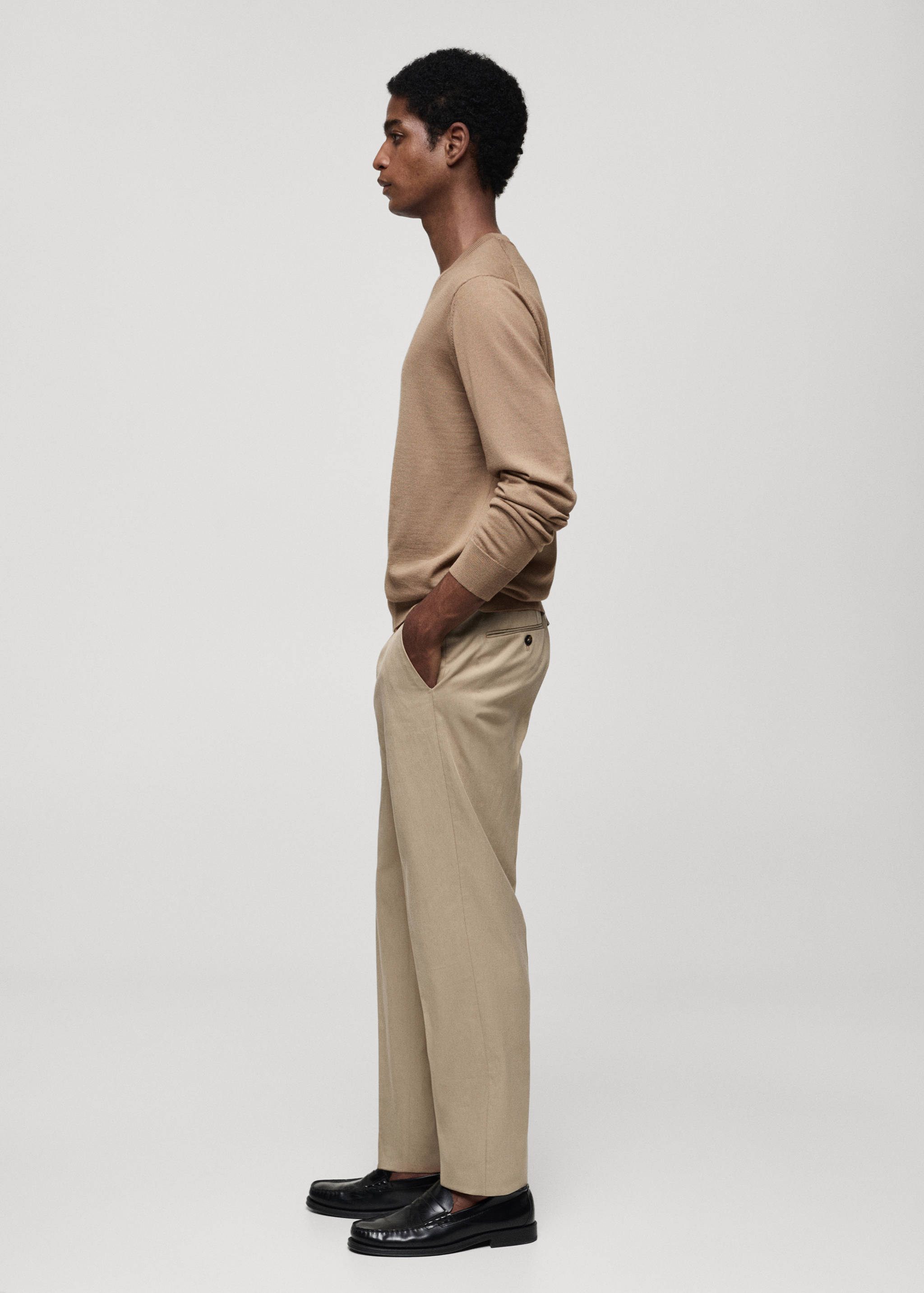 100% wool medium-knit sweater - Details of the article 2