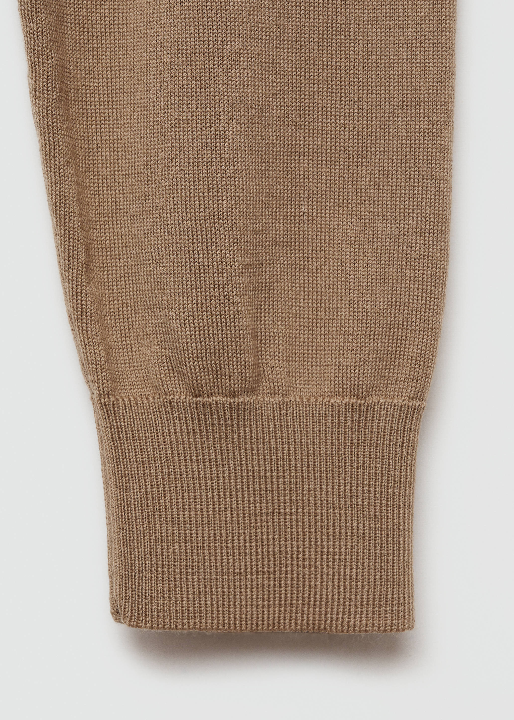 100% wool medium-knit sweater - Details of the article 0