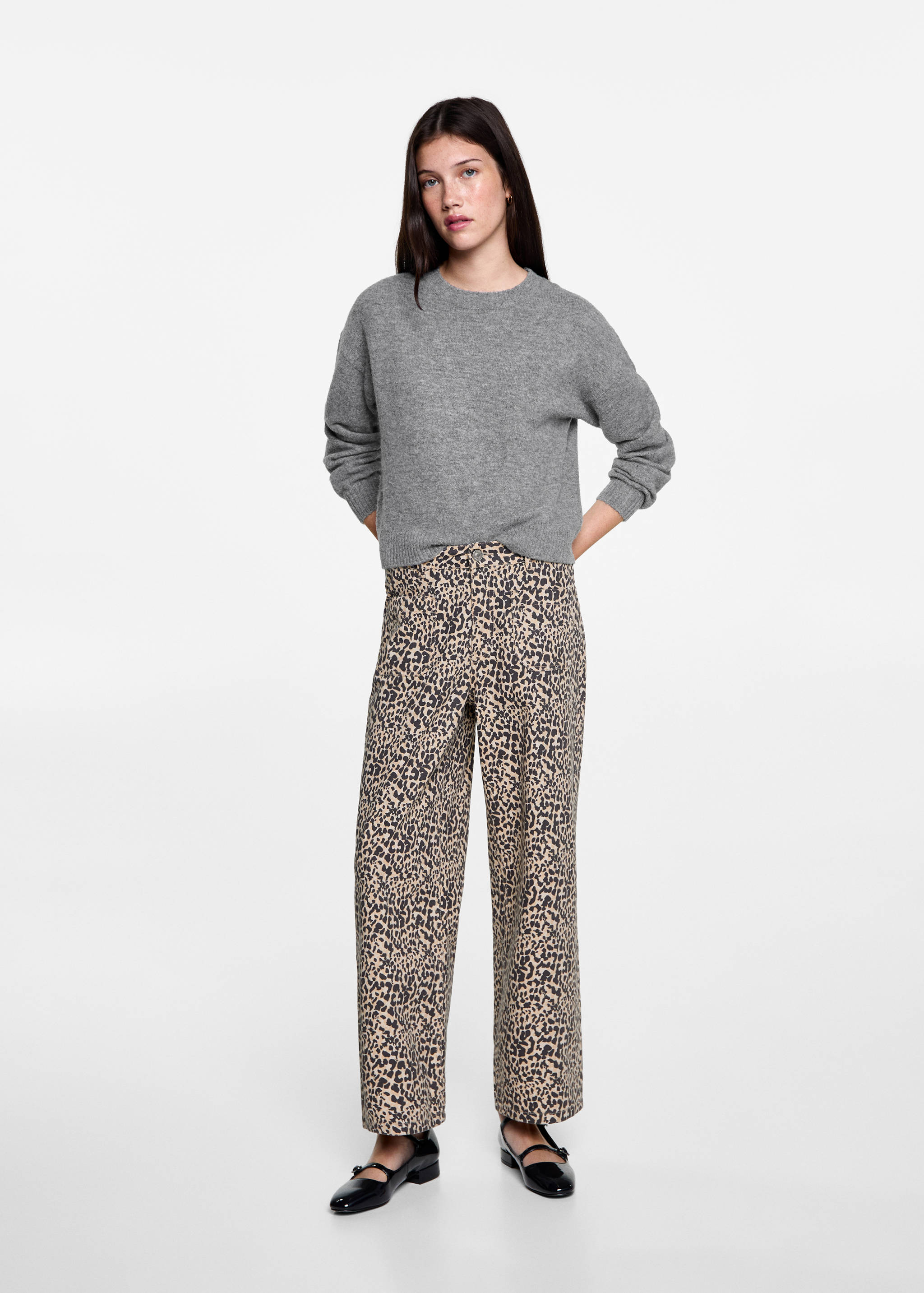 Knit sweater - General plane