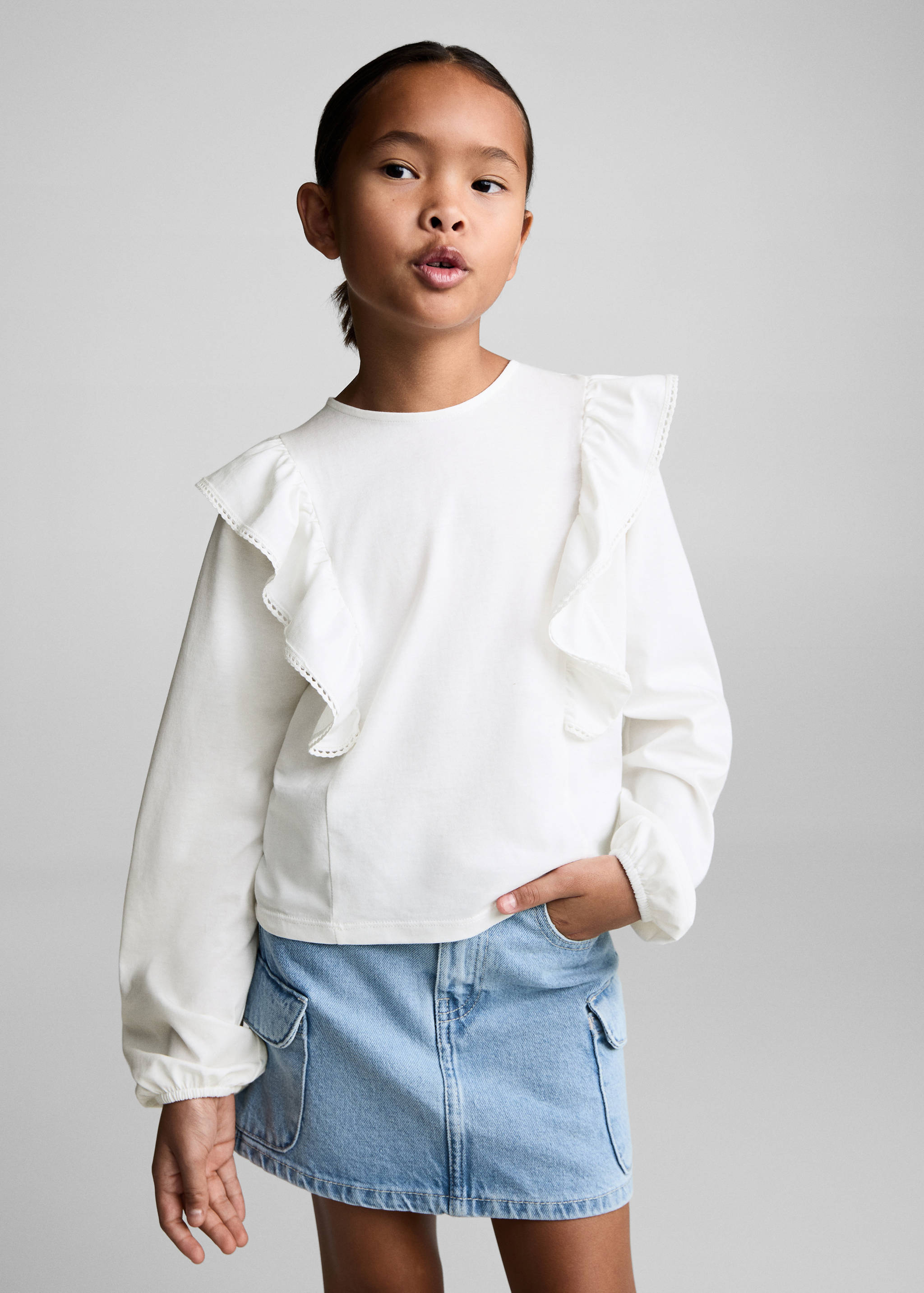 Blouse with pleat detail - Medium plane