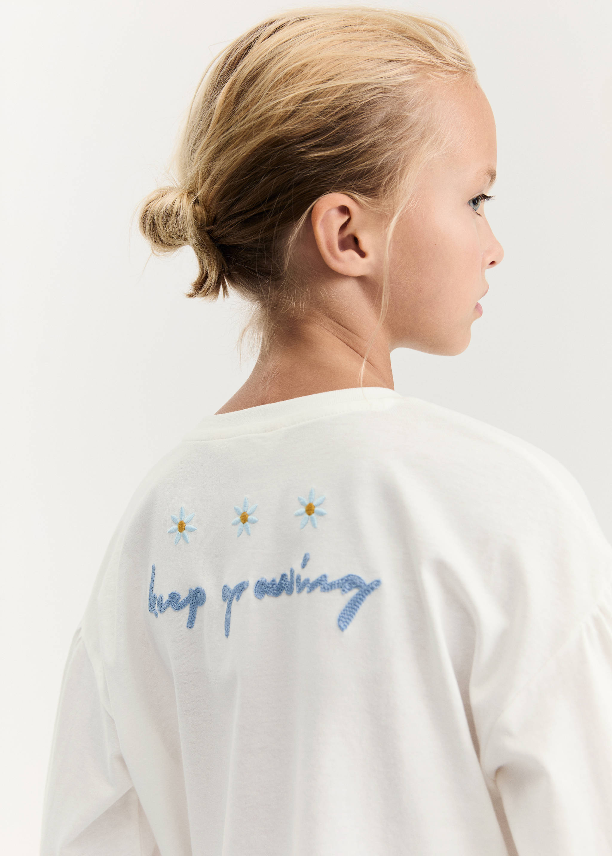 Embroidered detail T-shirt - Details of the article 1