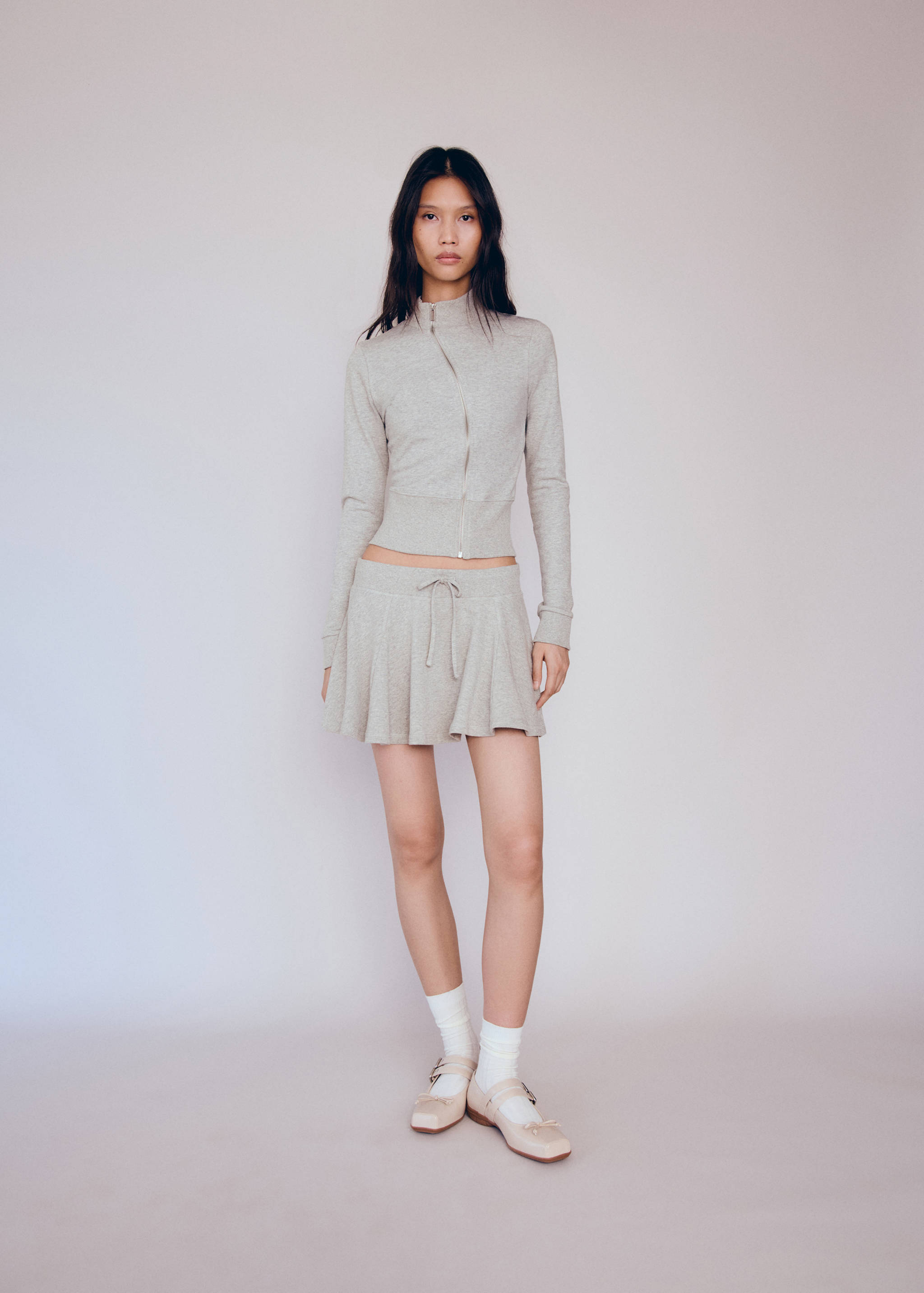 سويت شيرت بسحاب غير متماثل - رؤية عامة