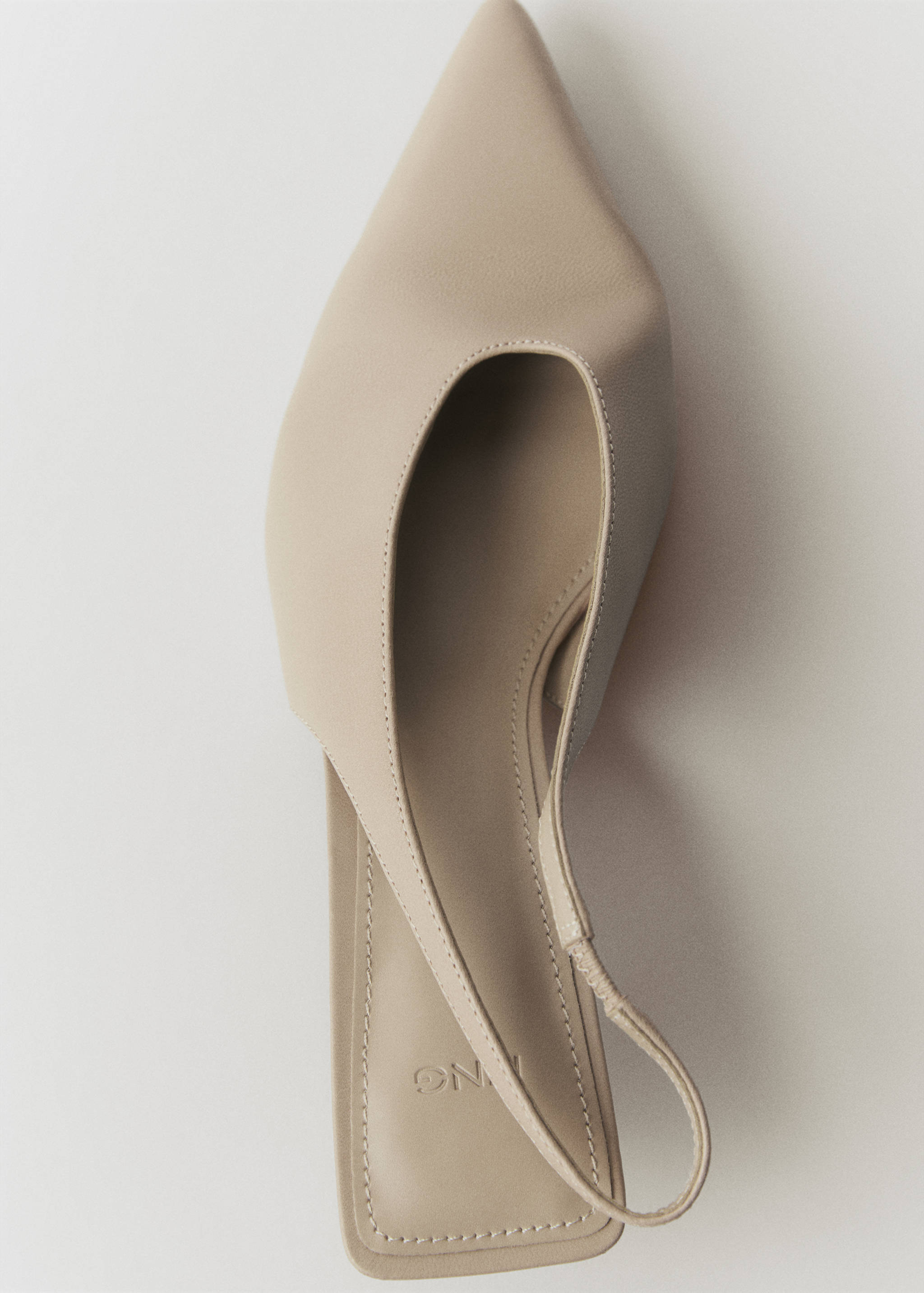 Kitten-heel leather shoes - Details of the article 3