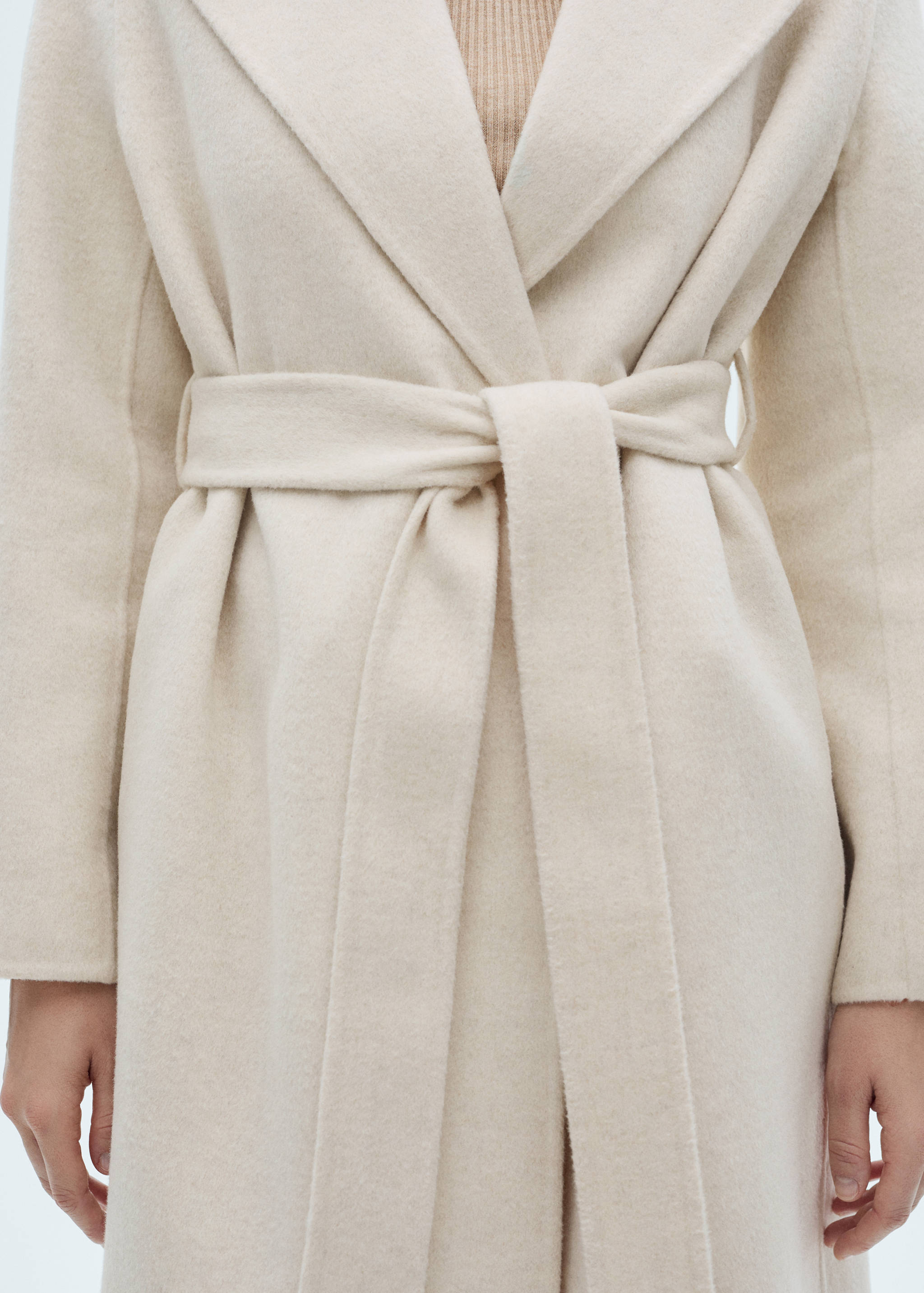 Handmade wool coat with belt - Details of the article 6