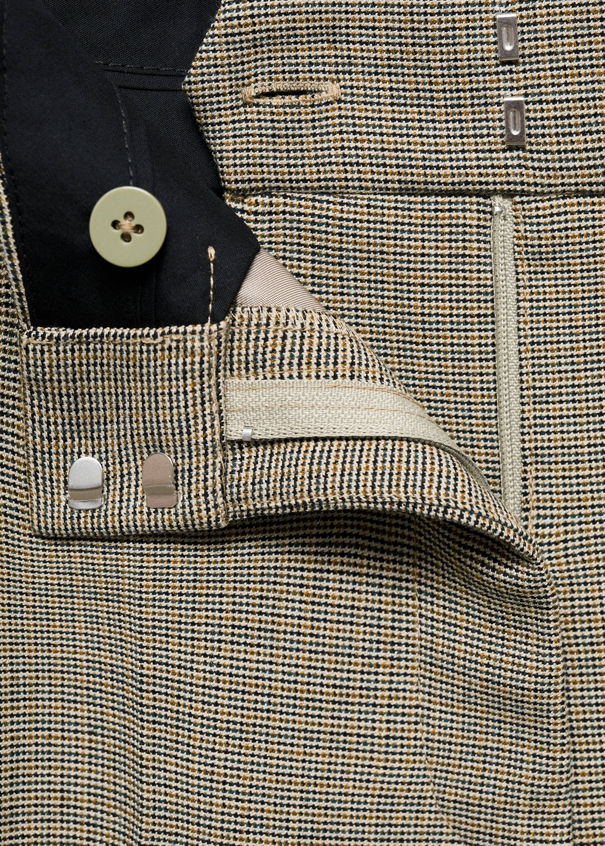 Flared suit trousers - Details of the article 8