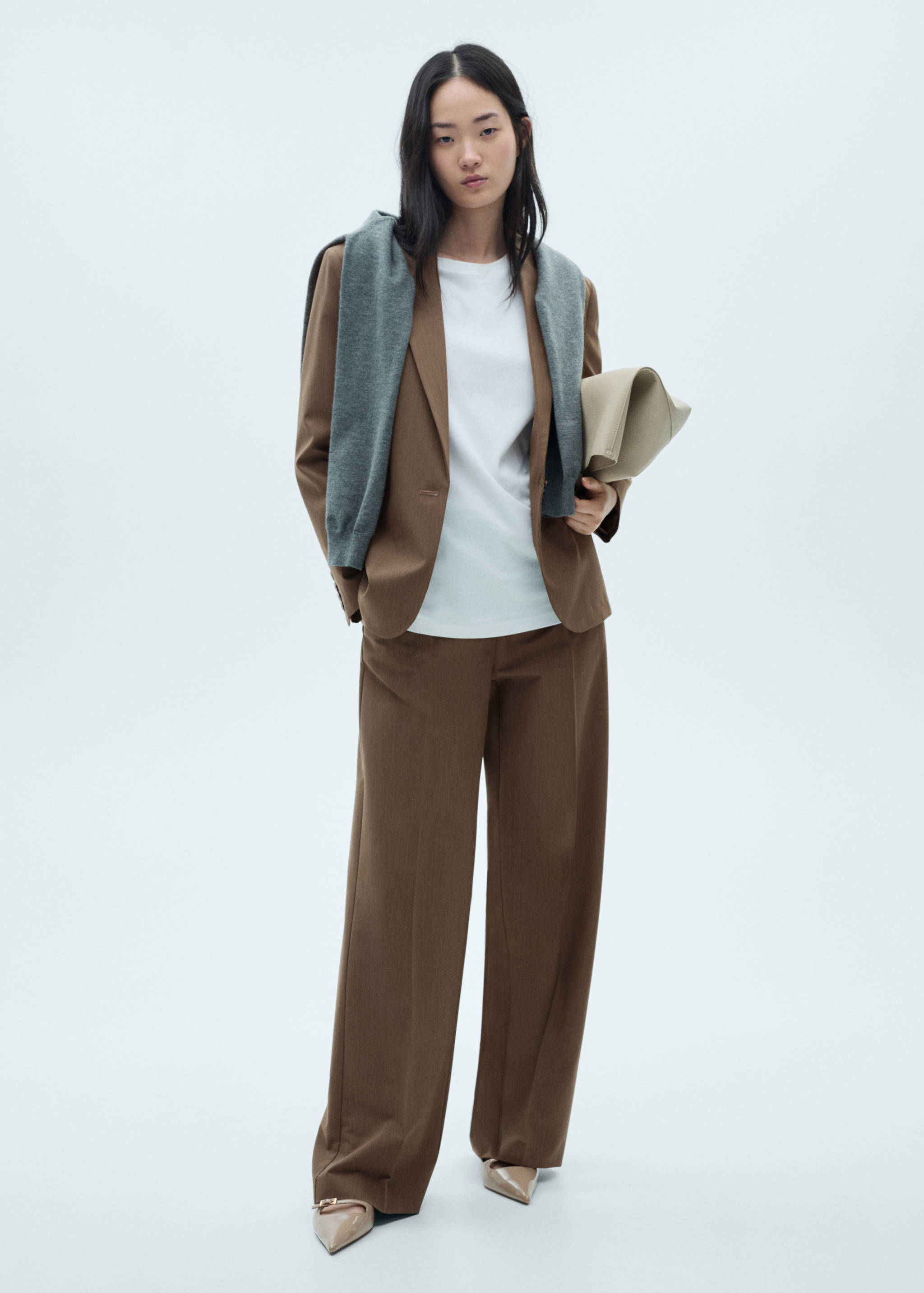 Straight-fit pants with elastic waist - General plane